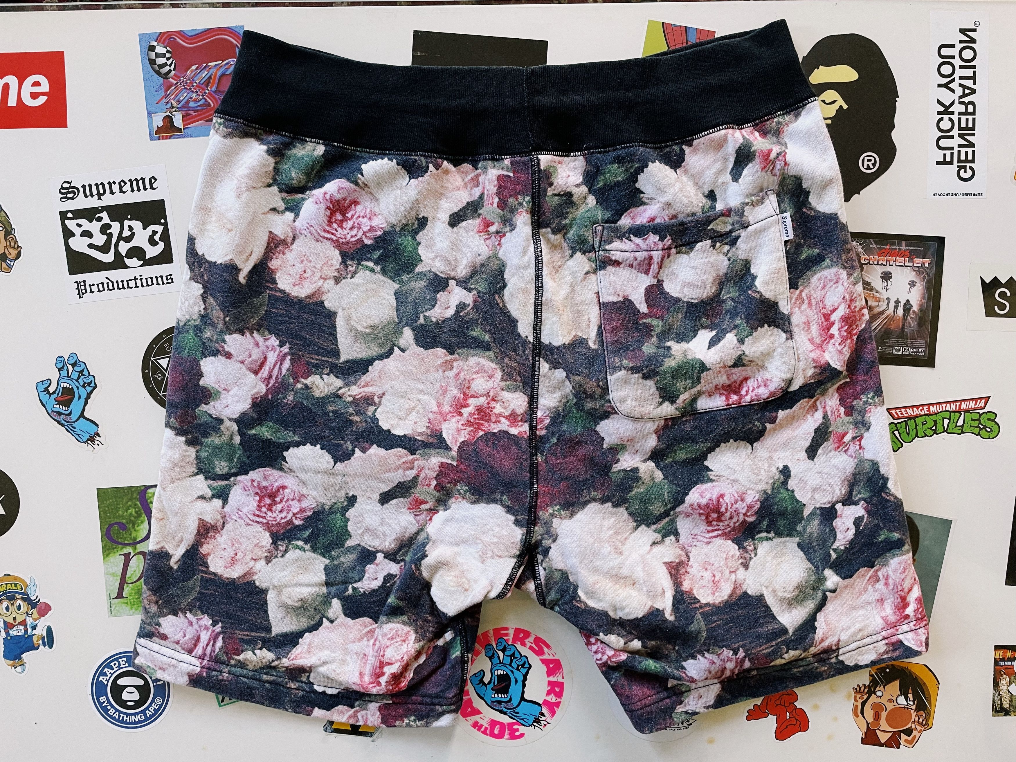 Supreme Supreme Power Corruption Lies Flower Sweatshorts Multi Size US 30 / EU 46 - 2 Thumbnail