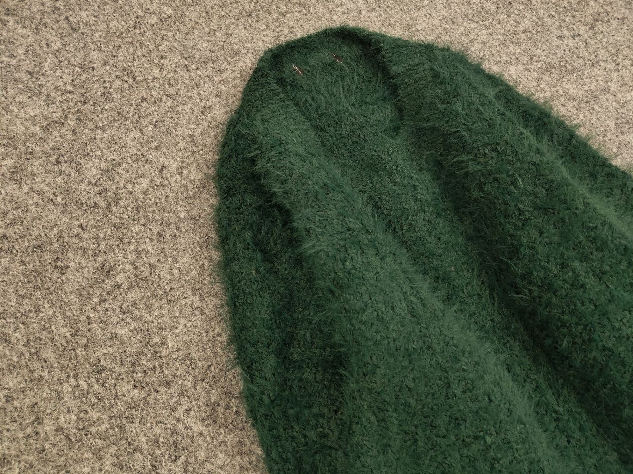Japanese Brand Vintage 90's Japanese Green Mohair Style Fuzzy Sweater Hype Size US S / EU 44-46 / 1 - 7 Thumbnail