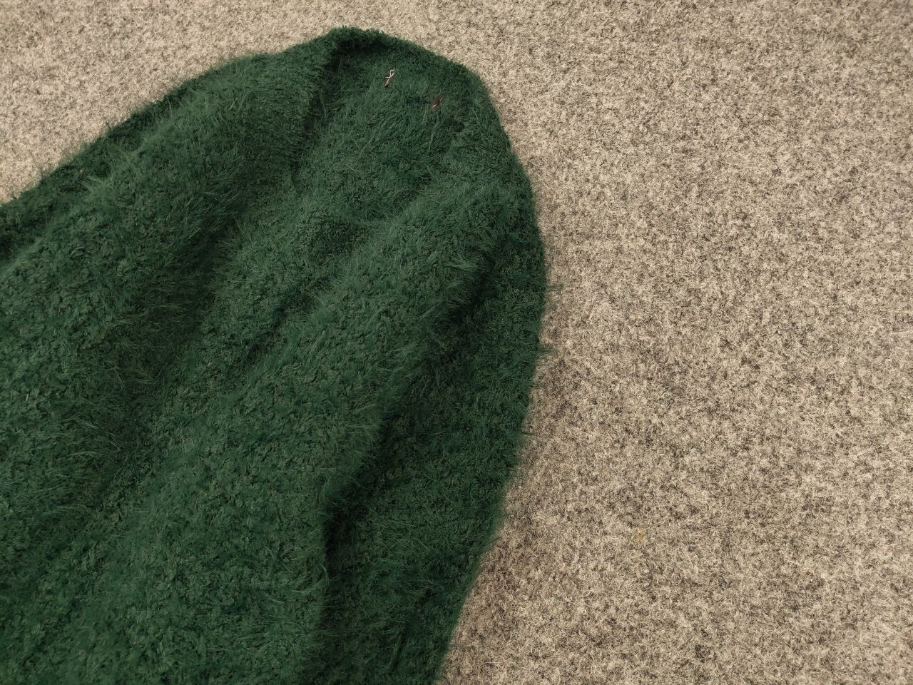 Japanese Brand Vintage 90's Japanese Green Mohair Style Fuzzy Sweater Hype Size US S / EU 44-46 / 1 - 4 Thumbnail