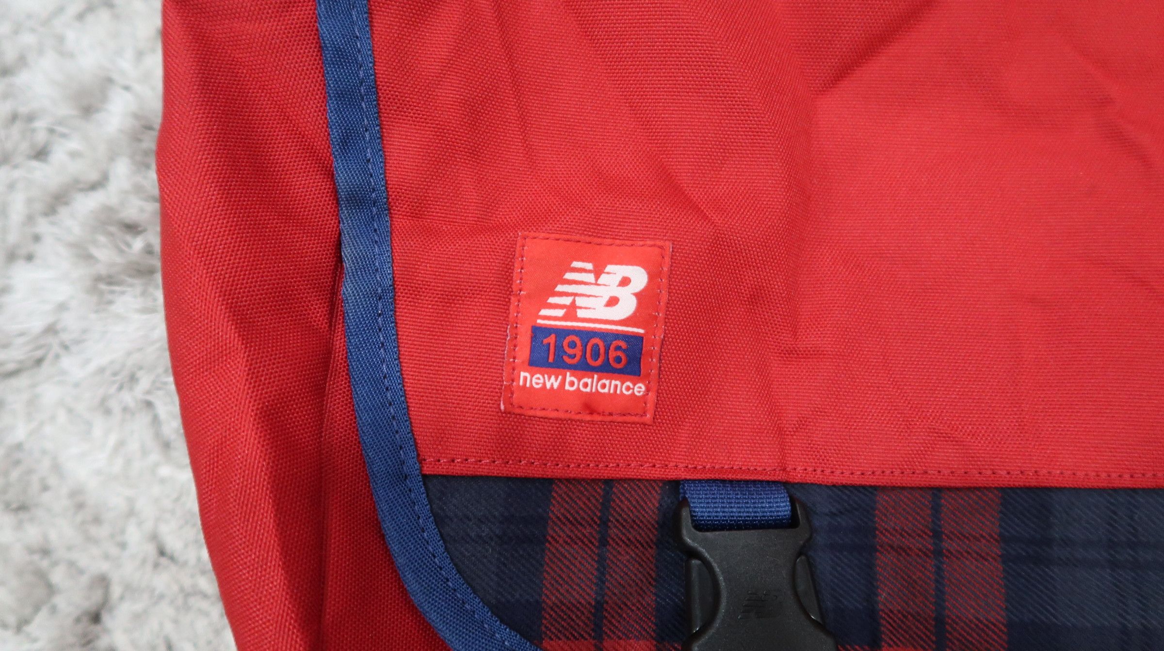 Japanese Brand Vintage New Balance 1906 Sling Bag Size ONE SIZE - 5 Thumbnail
