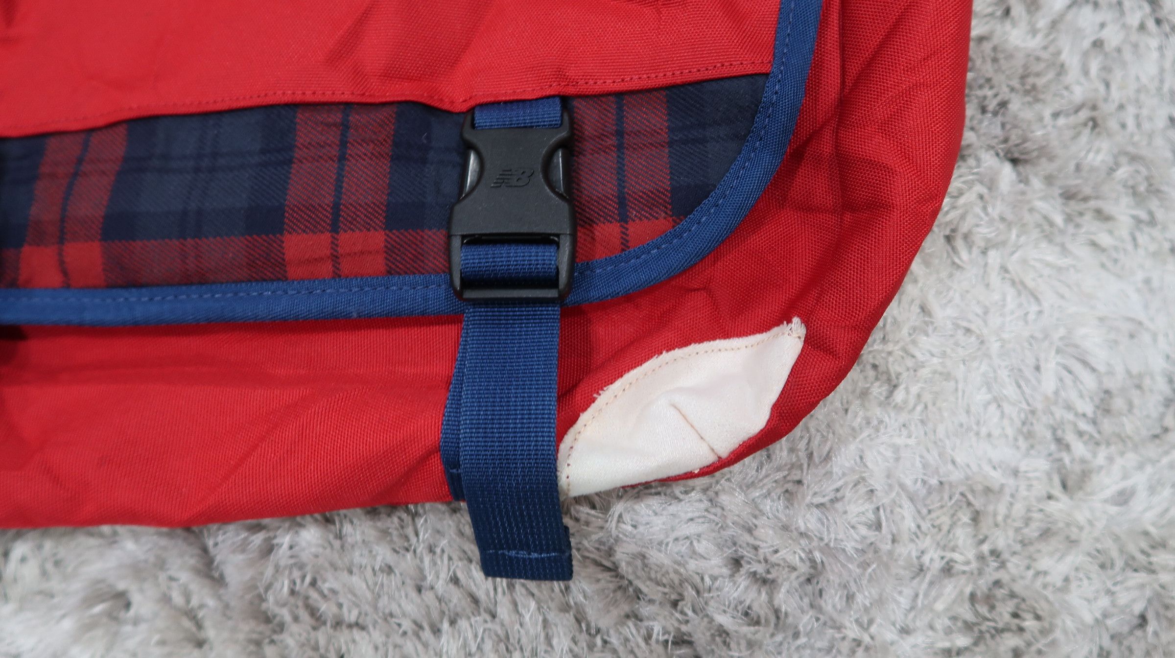 Japanese Brand Vintage New Balance 1906 Sling Bag Size ONE SIZE - 4 Thumbnail