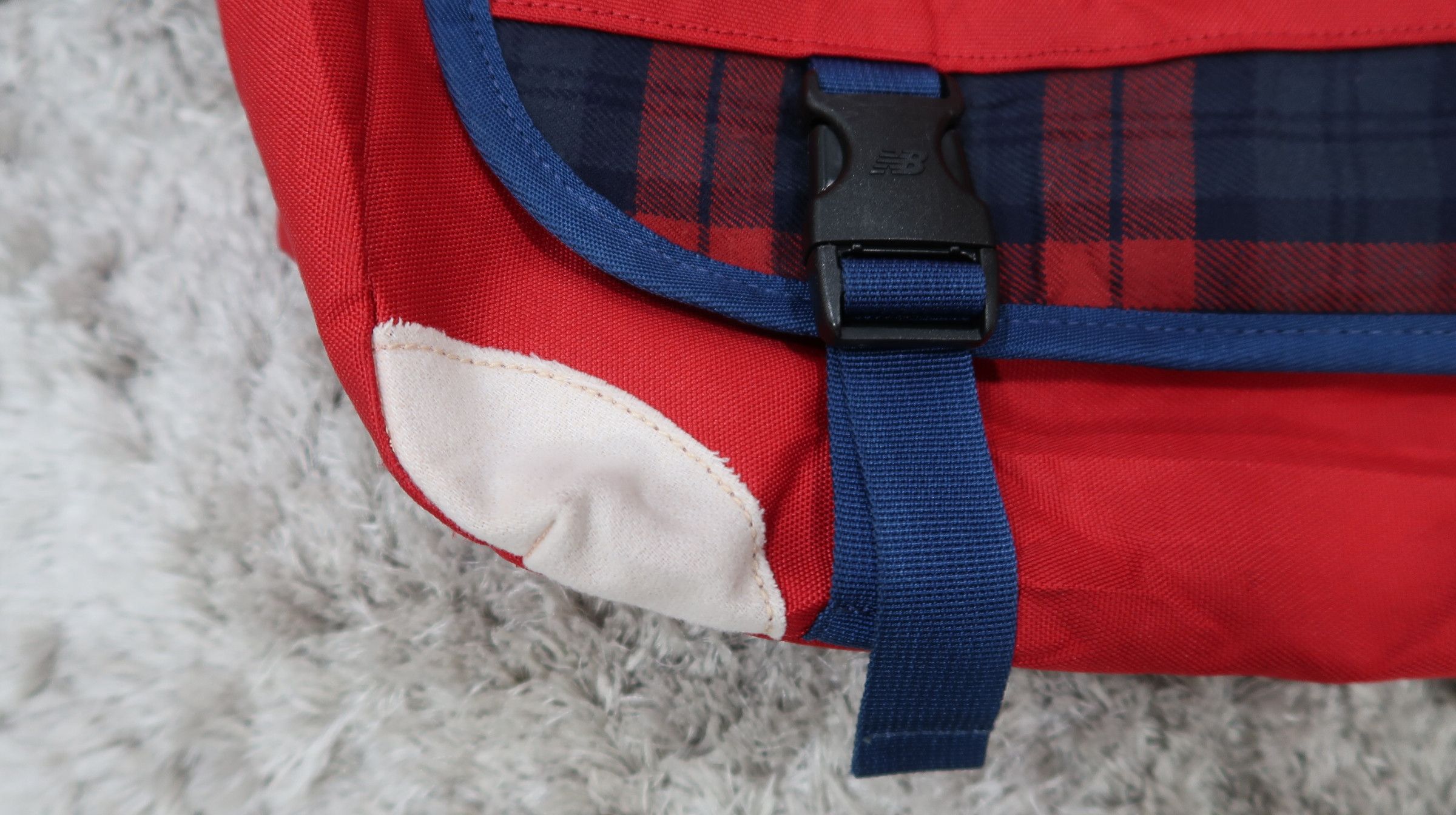 Japanese Brand Vintage New Balance 1906 Sling Bag Size ONE SIZE - 3 Thumbnail