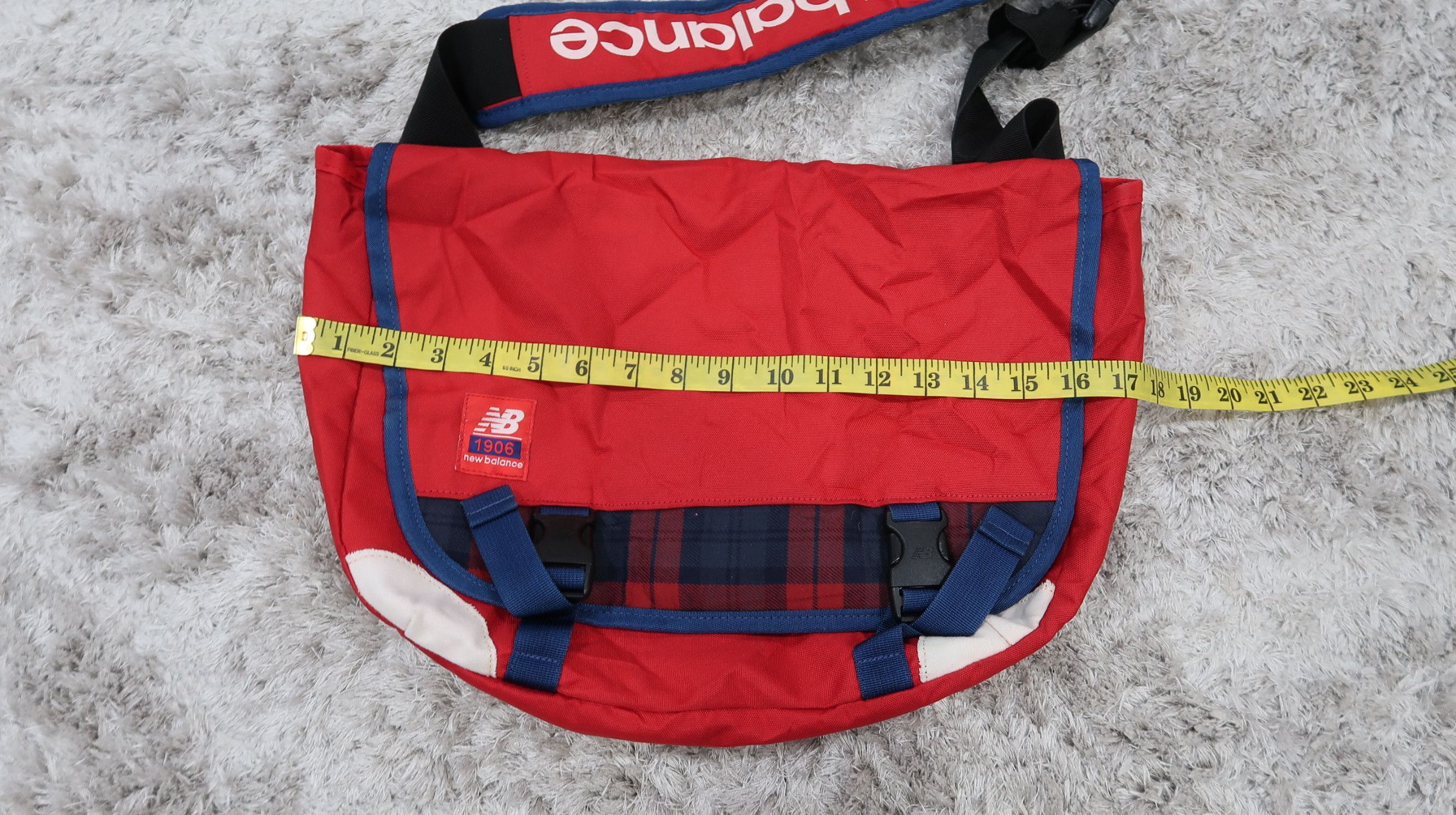 Japanese Brand Vintage New Balance 1906 Sling Bag Size ONE SIZE - 21 Thumbnail