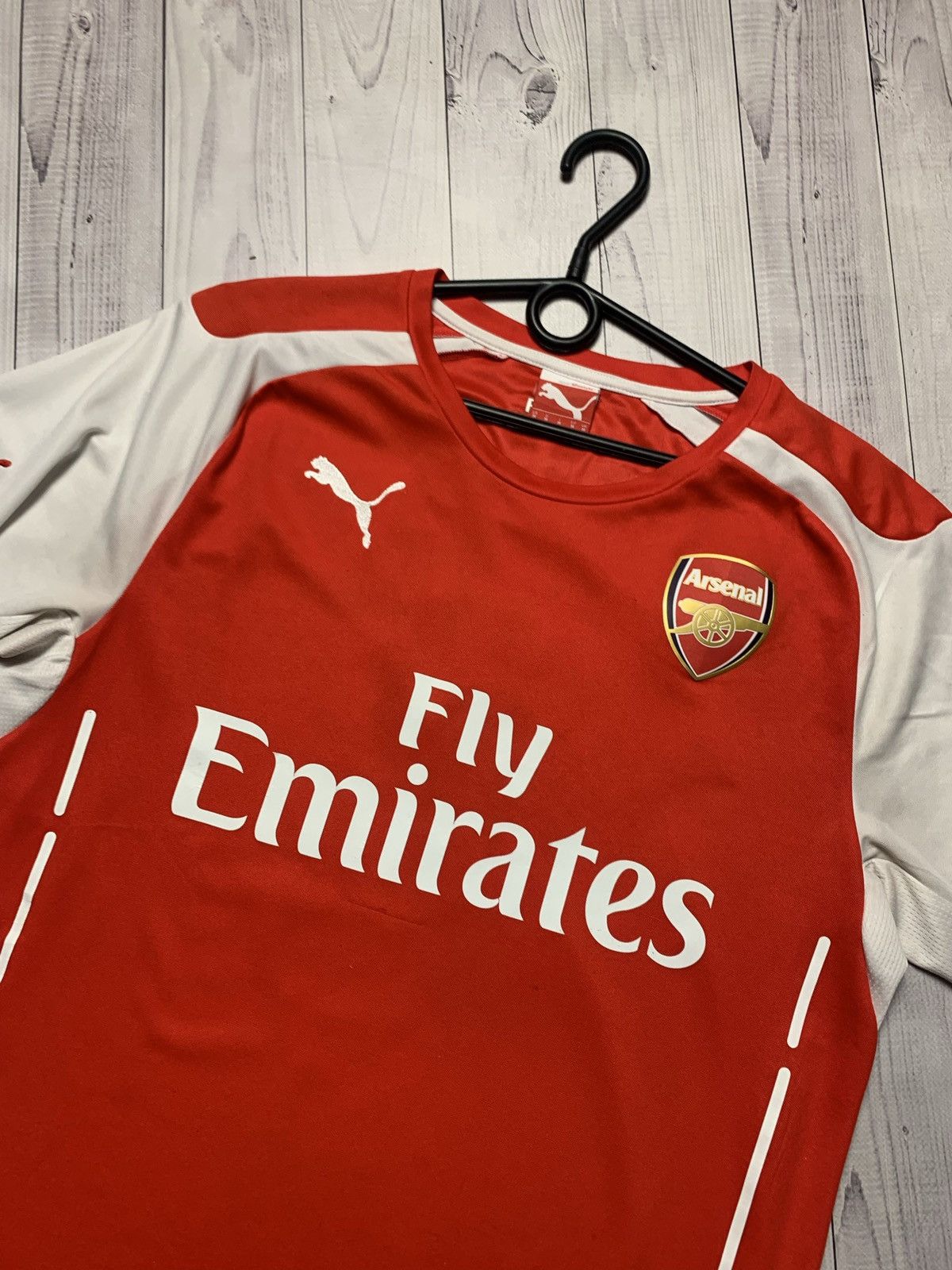 Puma × Vintage Vintage Arsenal soccer jersey puma 2 Debuchy size M Size US M / EU 48-50 / 2 - 3 Thumbnail
