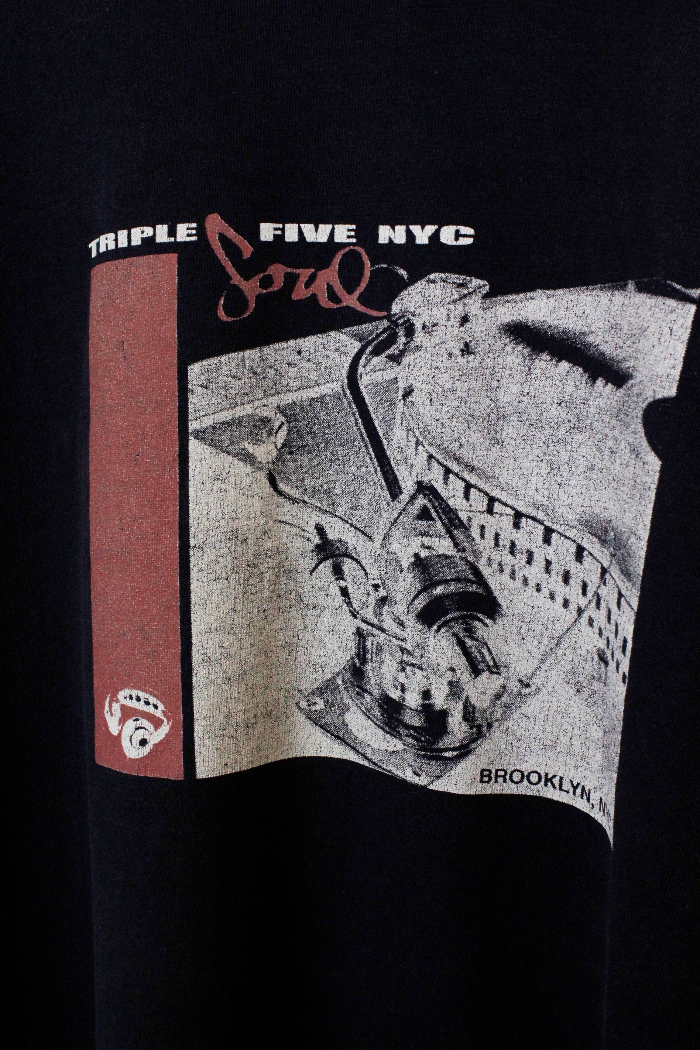 Triple 5 Soul × Vintage Vintage 90s Triple 5 Soul NYC Graphic Logo Tee T-shirts Size US XL / EU 56 / 4 - 3 Thumbnail