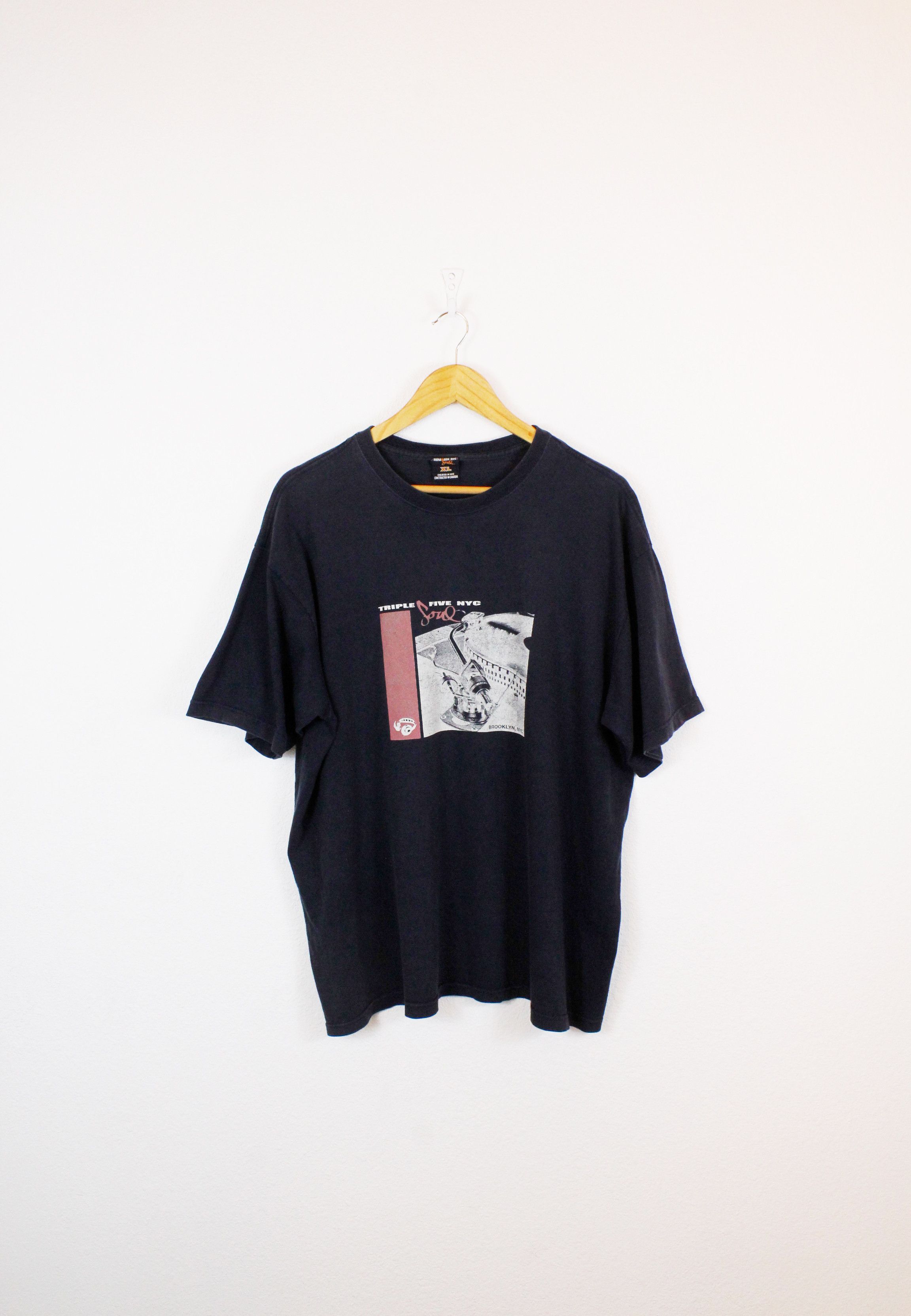 Triple 5 Soul × Vintage Vintage 90s Triple 5 Soul NYC Graphic Logo Tee T-shirts Size US XL / EU 56 / 4 - 1 Thumbnail