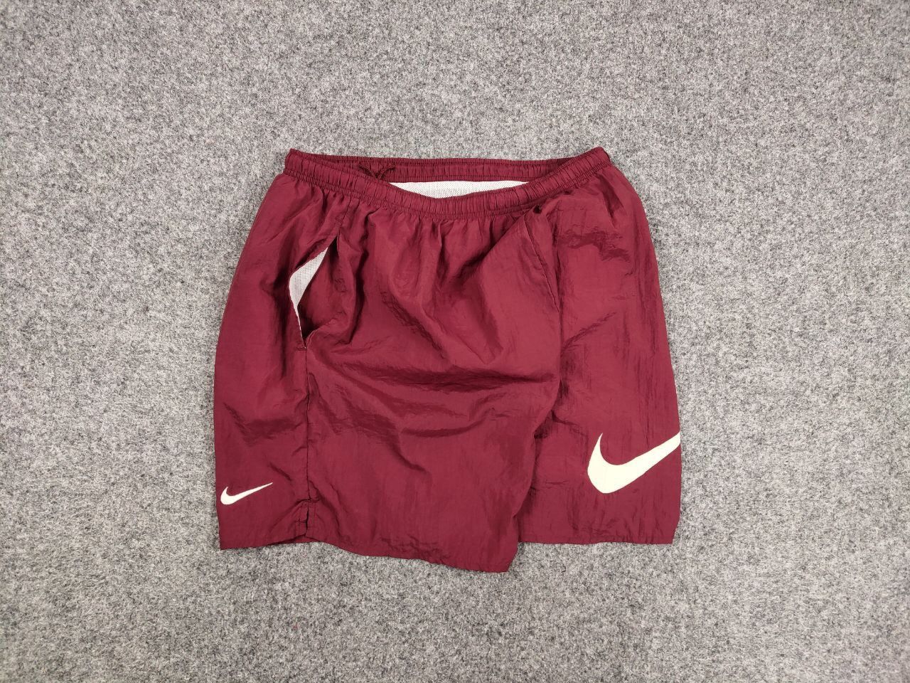 Nike Vintage 90's Nike Shorts Big Logo swoosh casual Streetwear Size US 34 / EU 50 - 10 Thumbnail
