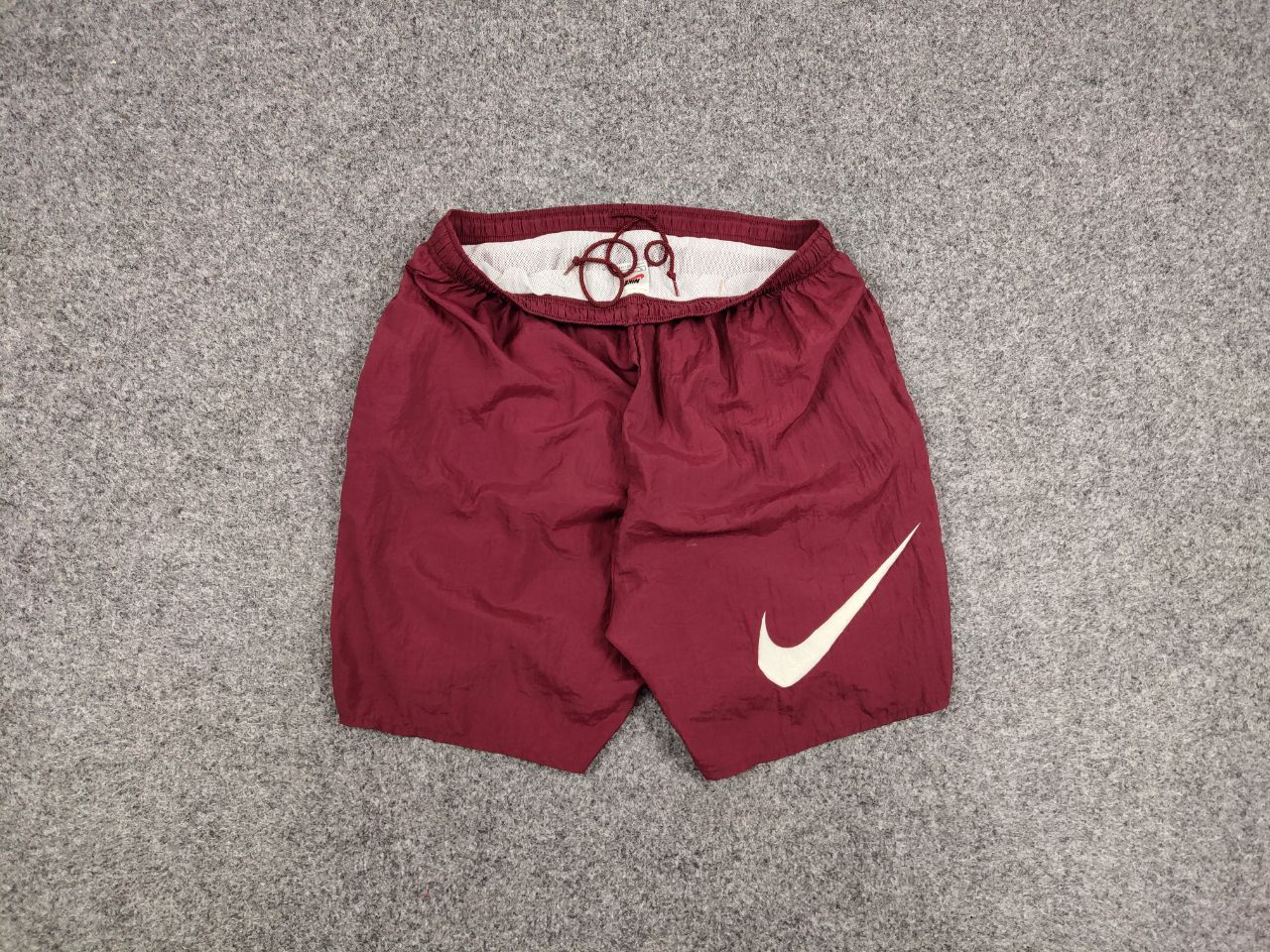 Nike Vintage 90's Nike Shorts Big Logo swoosh casual Streetwear Size US 34 / EU 50 - 1 Thumbnail