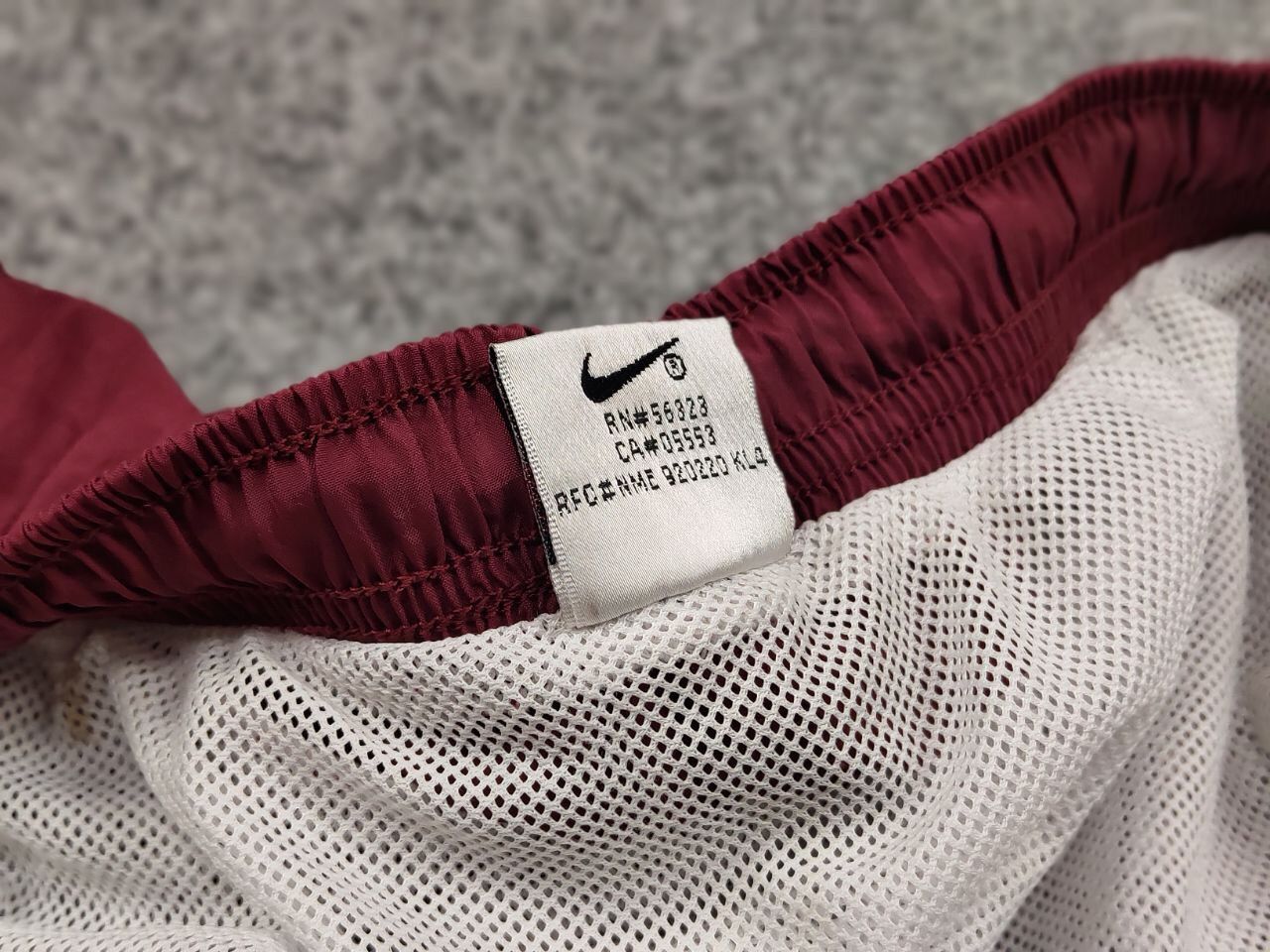 Nike Vintage 90's Nike Shorts Big Logo swoosh casual Streetwear Size US 34 / EU 50 - 14 Thumbnail
