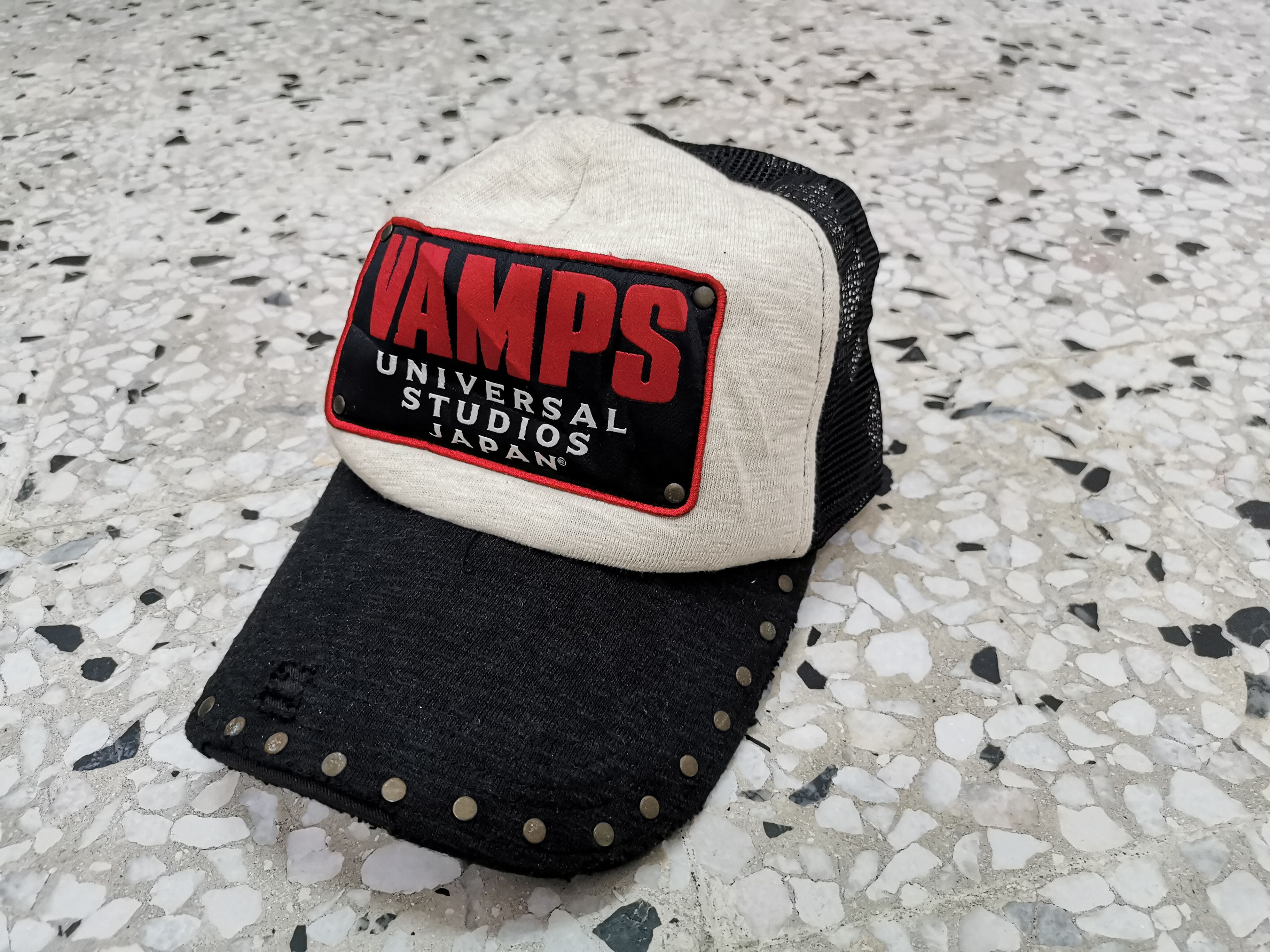 Disney VINTAGE! VAMPS UNIVERSAL STUDIO JAPAN HAT Size ONE SIZE - 2 Thumbnail