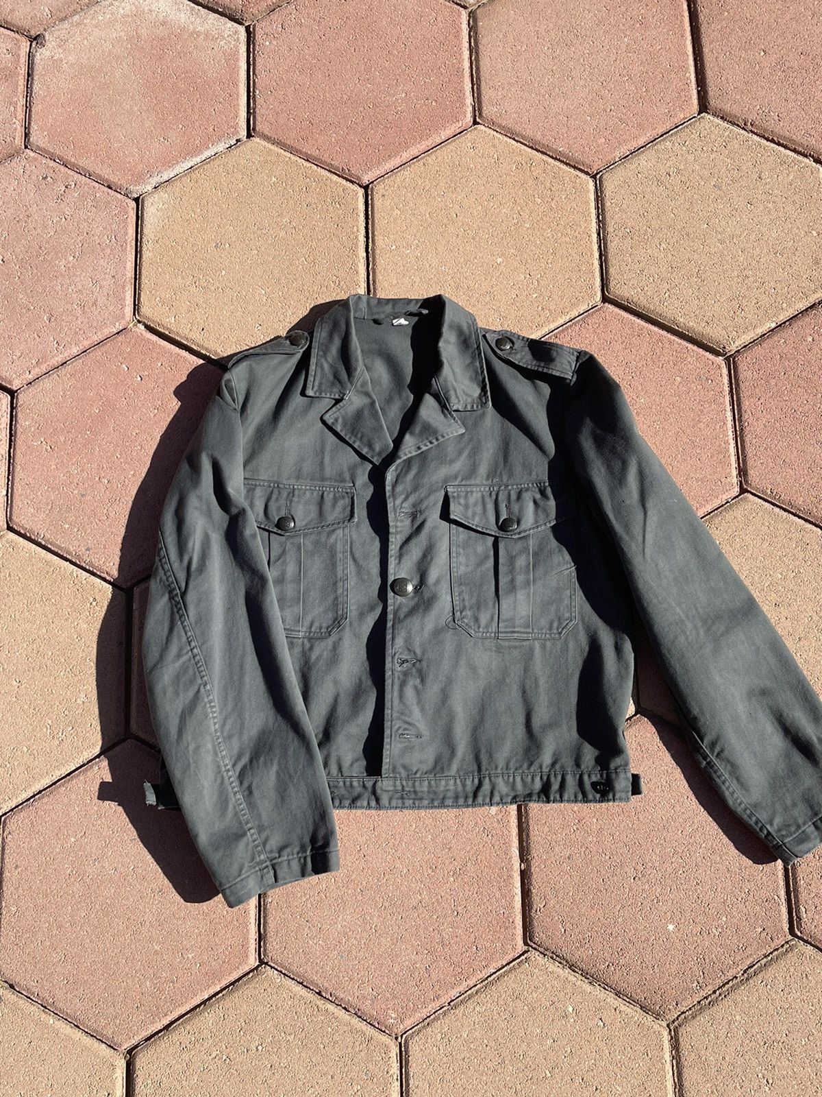 Vintage Vintage German Military Button-Up Jacket Size US L / EU 52-54 / 3 - 2 Thumbnail