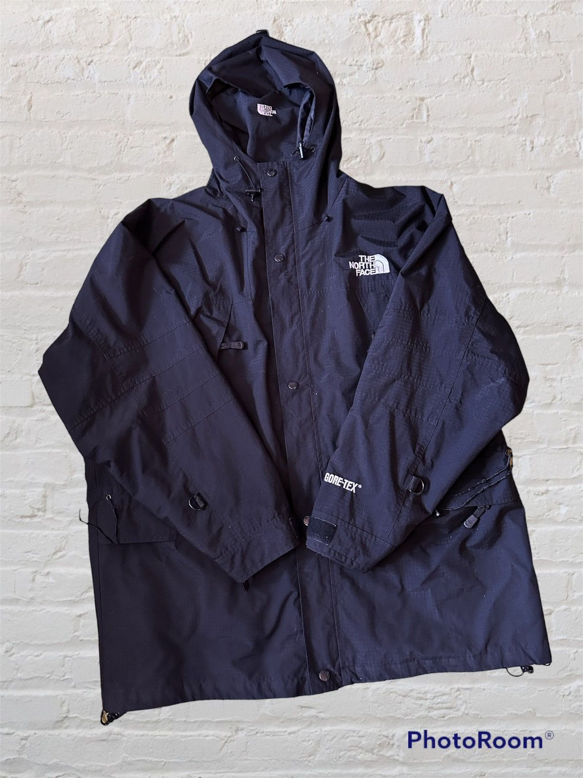 ジャケット・アウター Stussy x GORE-TEX WADING SHELL JACKET Stüssy Releases Weatherized Gore-Tex Capsule | Hypebeast