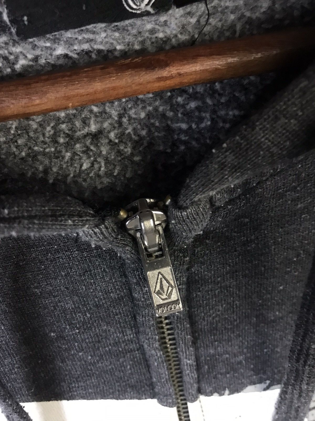 Vintage × Volcom Vintage y2k Volcom Zipper Hoodie Size US L / EU 52-54 / 3 - 6 Thumbnail