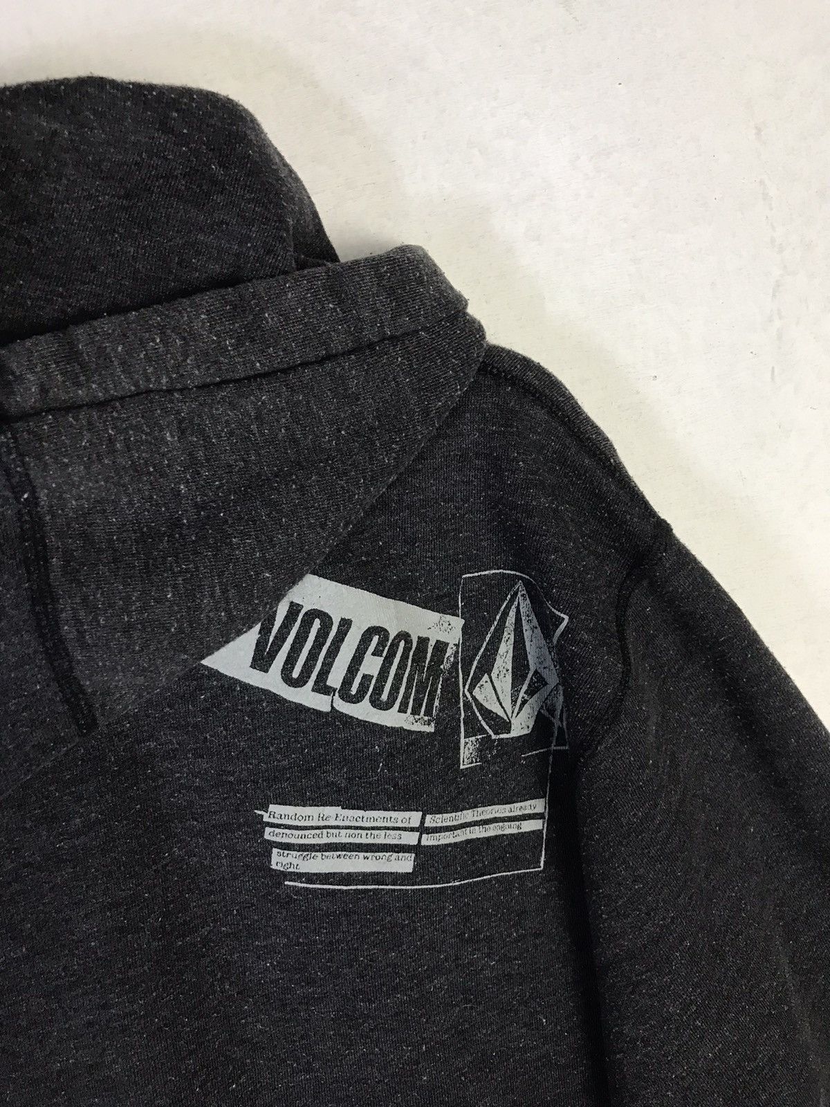 Vintage × Volcom Vintage y2k Volcom Zipper Hoodie Size US L / EU 52-54 / 3 - 8 Thumbnail