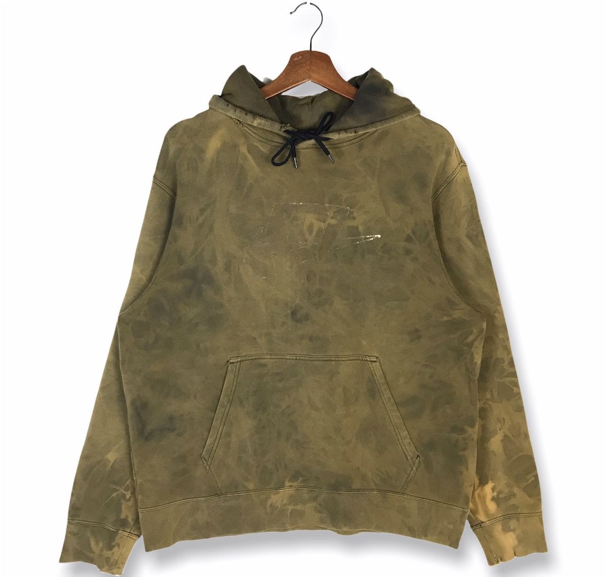 Vitage y2k Nike Distressed Bleached Hoodie Sweater