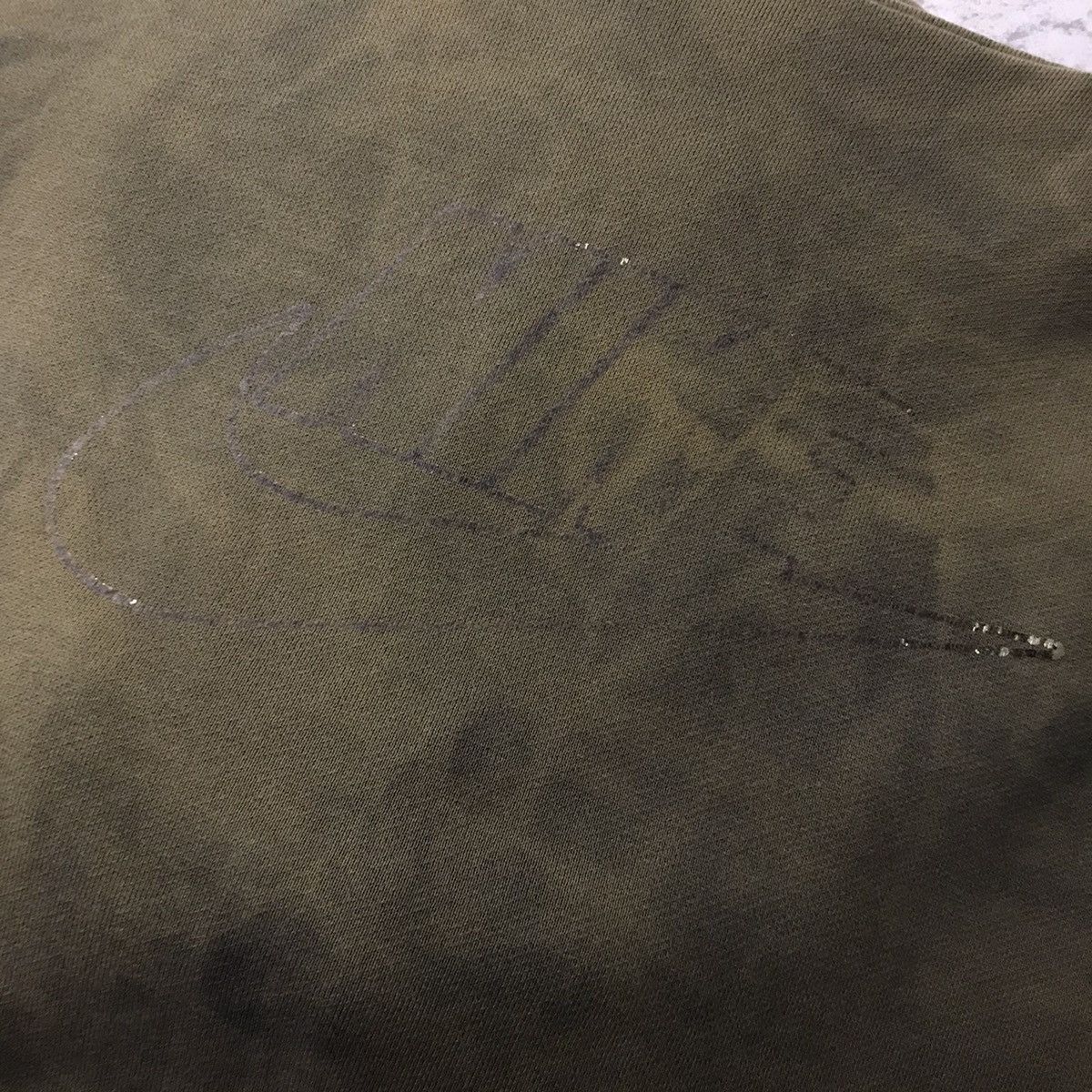 Nike × Vintage Vitage y2k Nike Distressed Bleached Hoodie Sweater Size US L / EU 52-54 / 3 - 3 Thumbnail