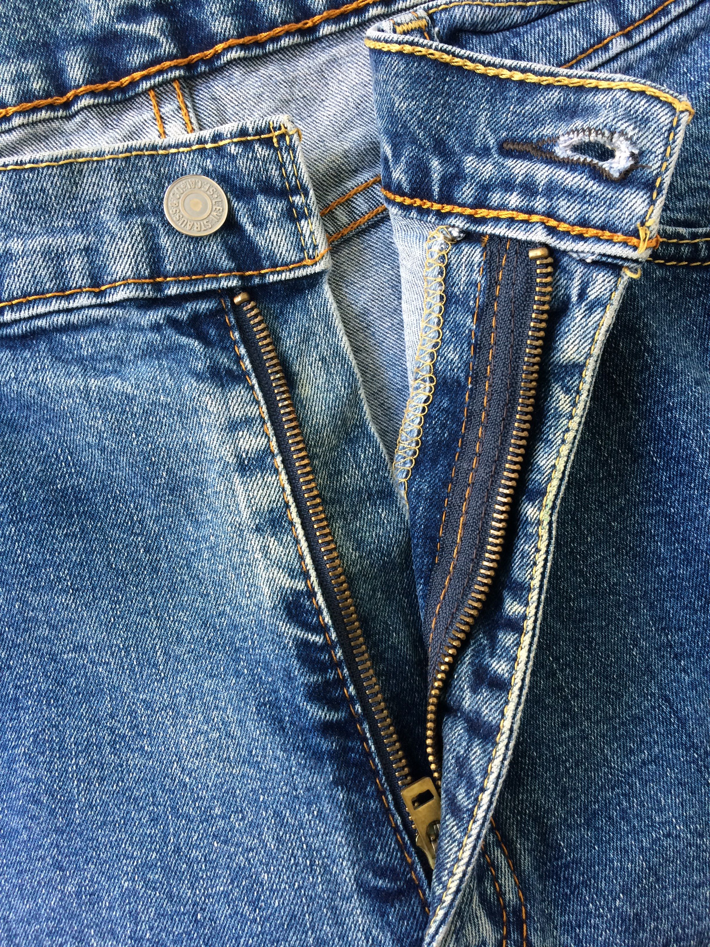 Levi's Vintage Distressed Levis 514 Jeans #B-047 Size US 38 / EU 54 - 3 Thumbnail