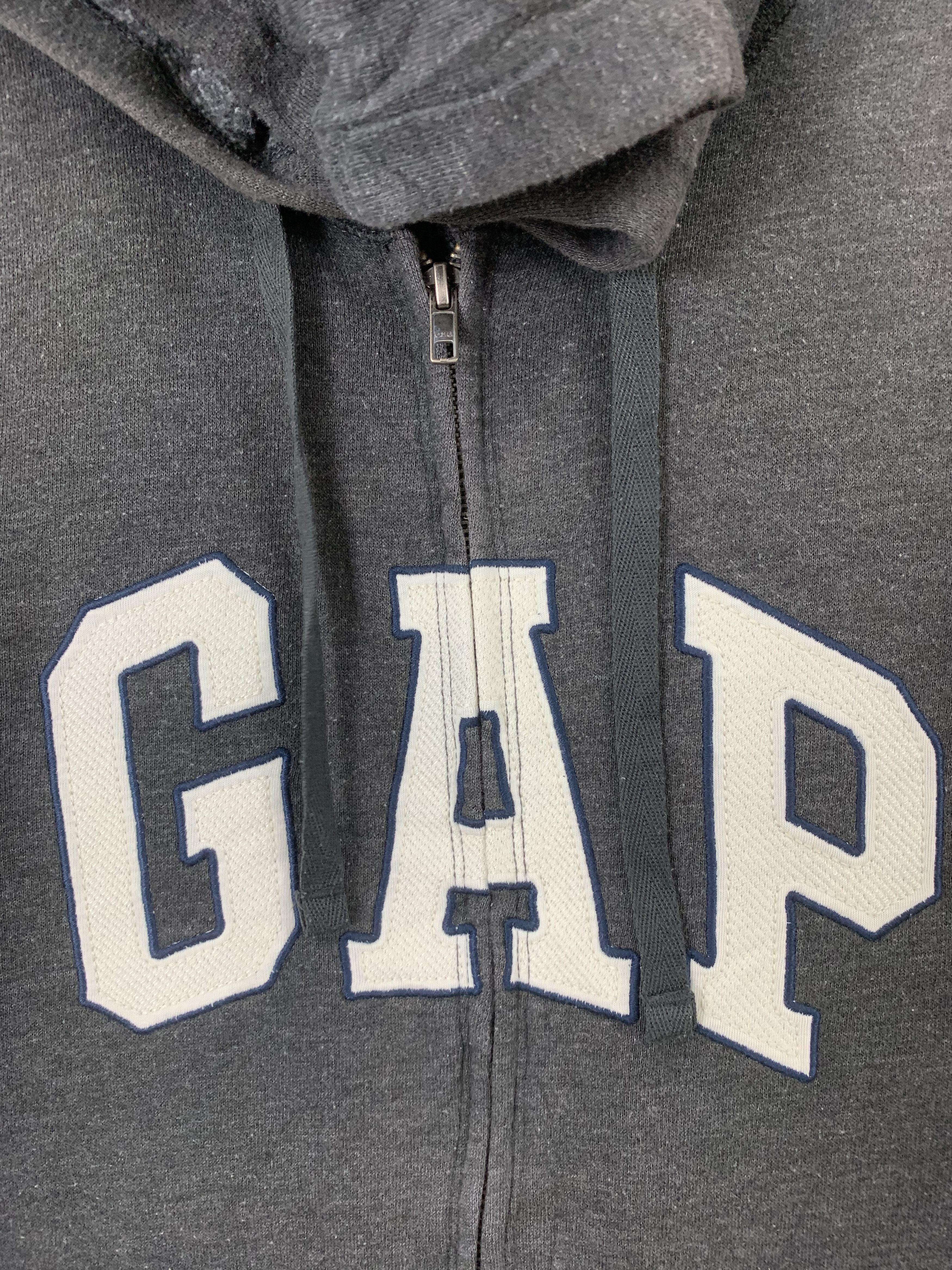 Gap Hoodies GAP Zip Up Vintage Japanese Branded Embrioded Size US M / EU 48-50 / 2 - 3 Thumbnail