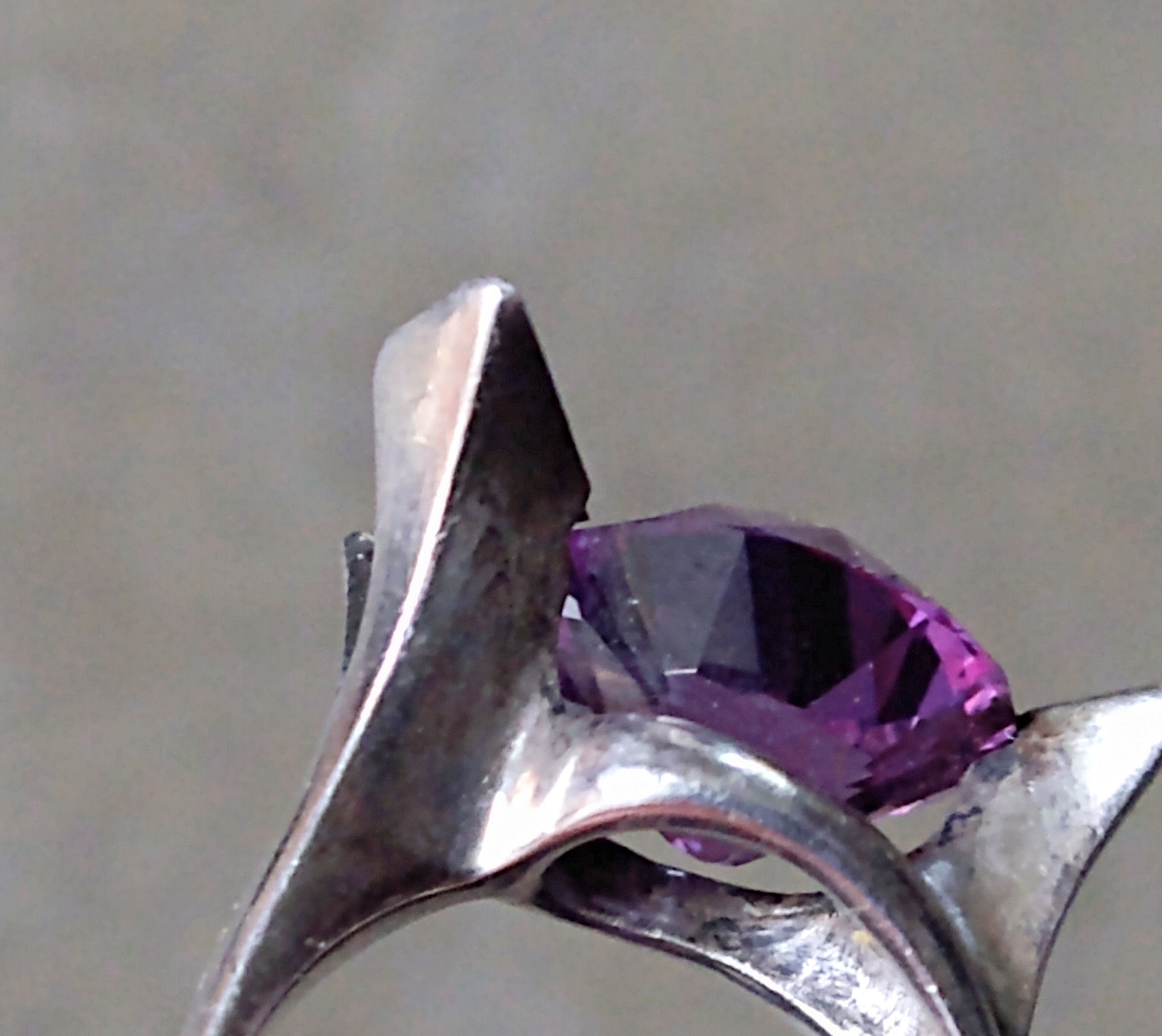 Jewelry Vintage Sterling Silver Ring 8.75 Purple Blue Avant Garde Size ONE SIZE - 11 Thumbnail