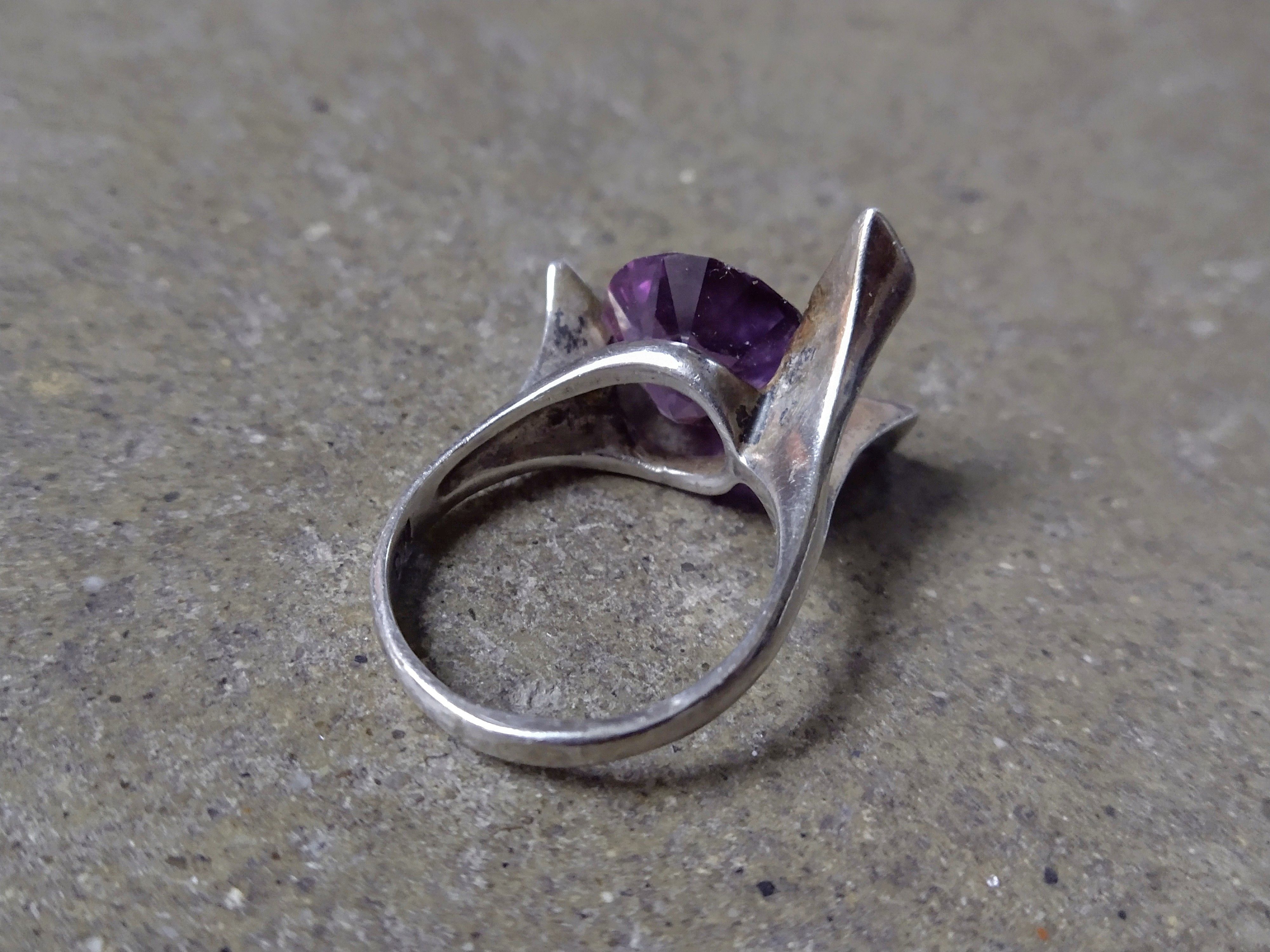 Jewelry Vintage Sterling Silver Ring 8.75 Purple Blue Avant Garde Size ONE SIZE - 9 Thumbnail