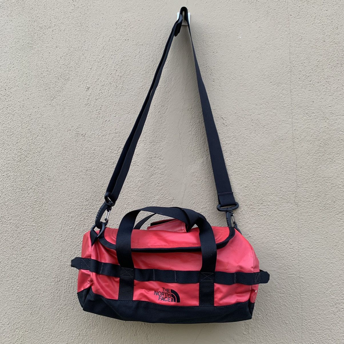 The North Face Base Camp Duffel Small Bag Water Proof in Red, Men's