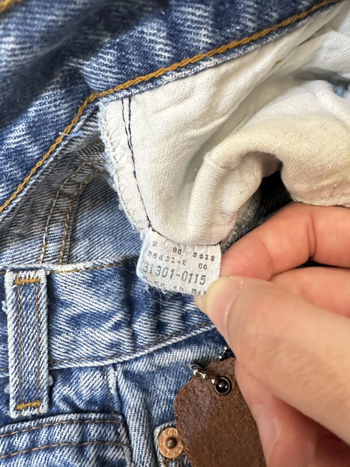 Hollywood Trading Company HTC IrregulaR HUMBLE Gemstone Studded Vintage Levi’s Jeans Size 25" / US 0 / IT 36 - 9 Thumbnail