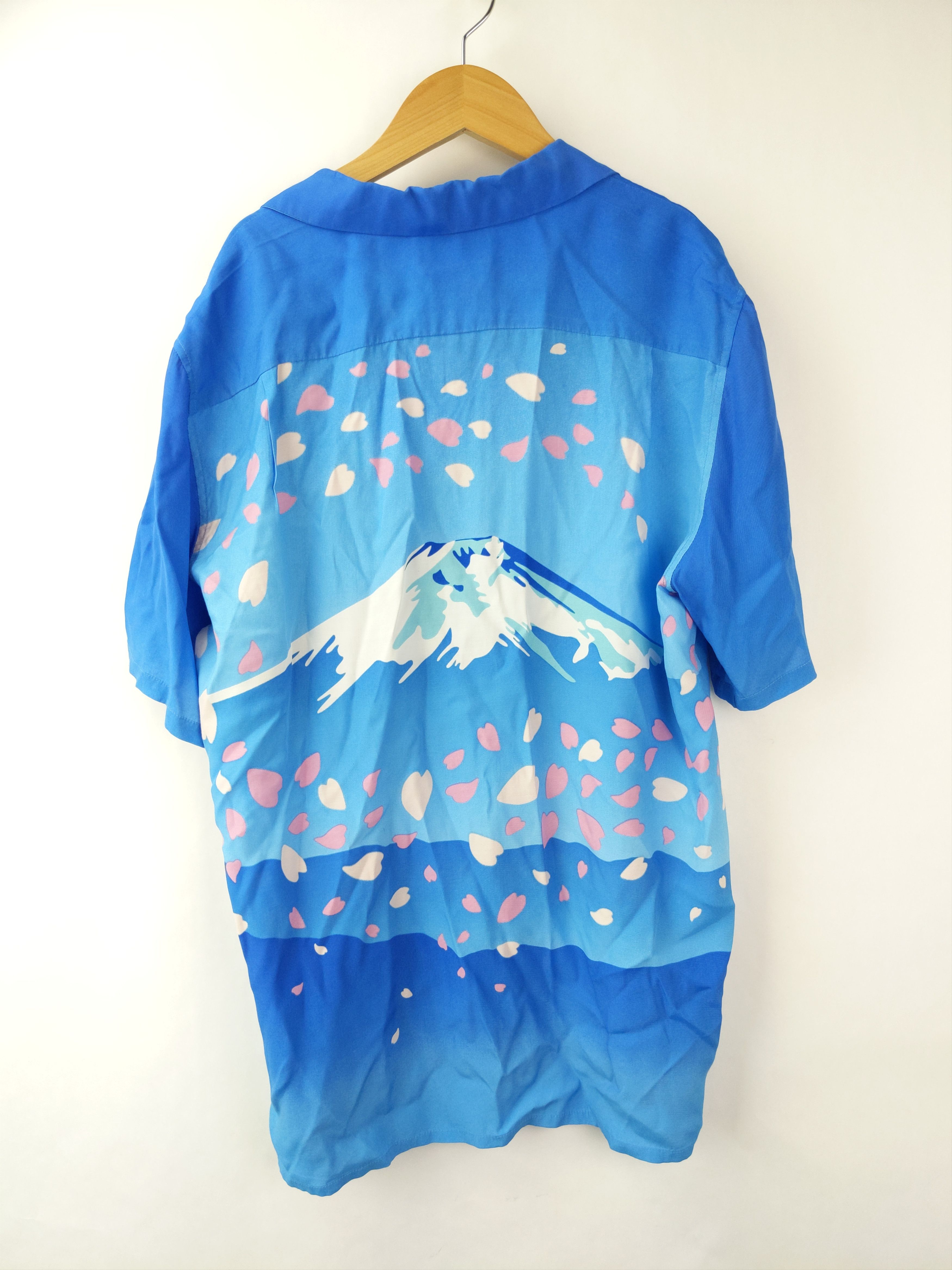 Blue Blue Japan MT FUJI Printed Indigo Lyocell Shirt Sakura Cherry Blossom Size US L / EU 52-54 / 3 - 4 Thumbnail