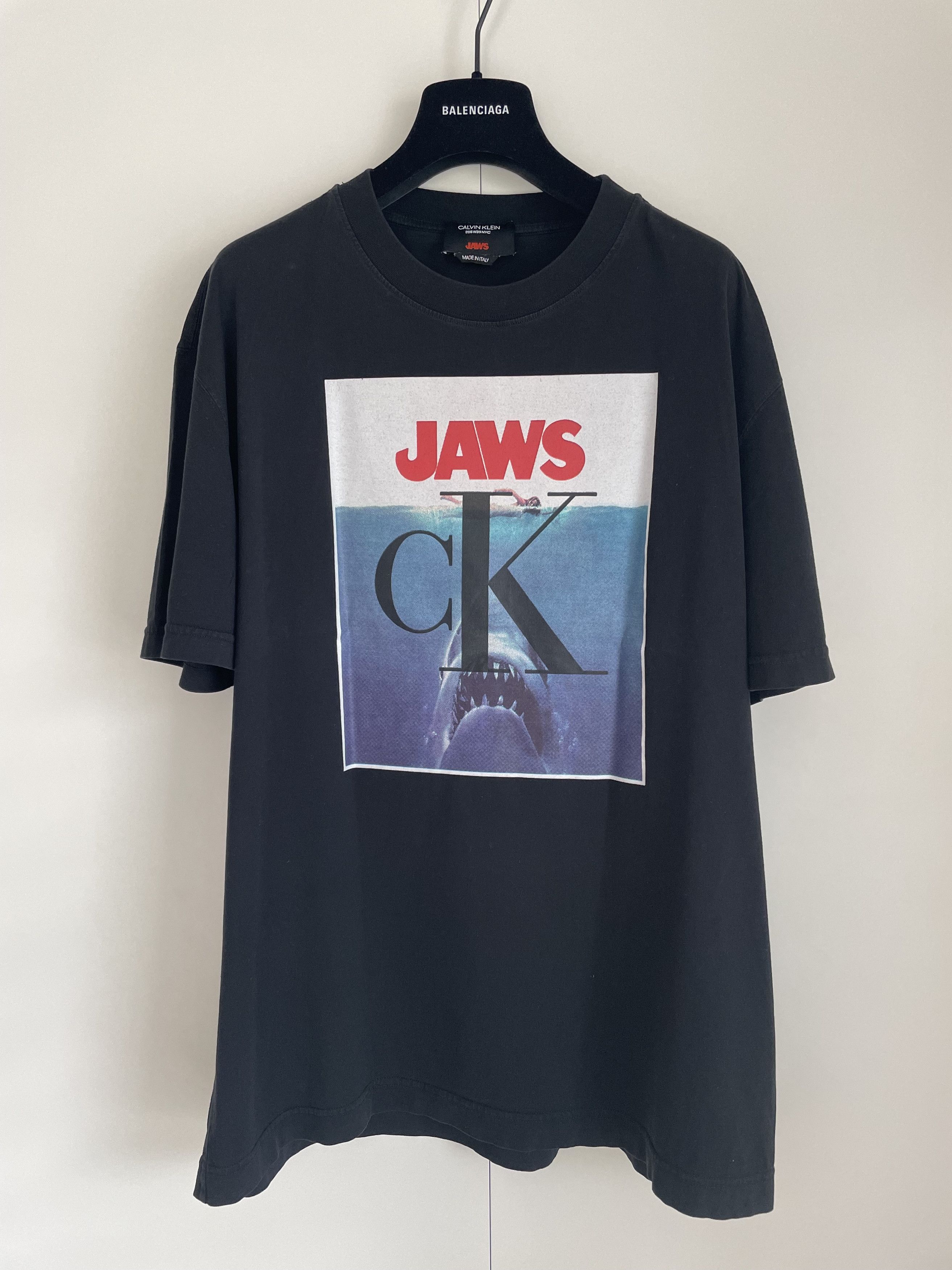 Calvin klein jaws tee online