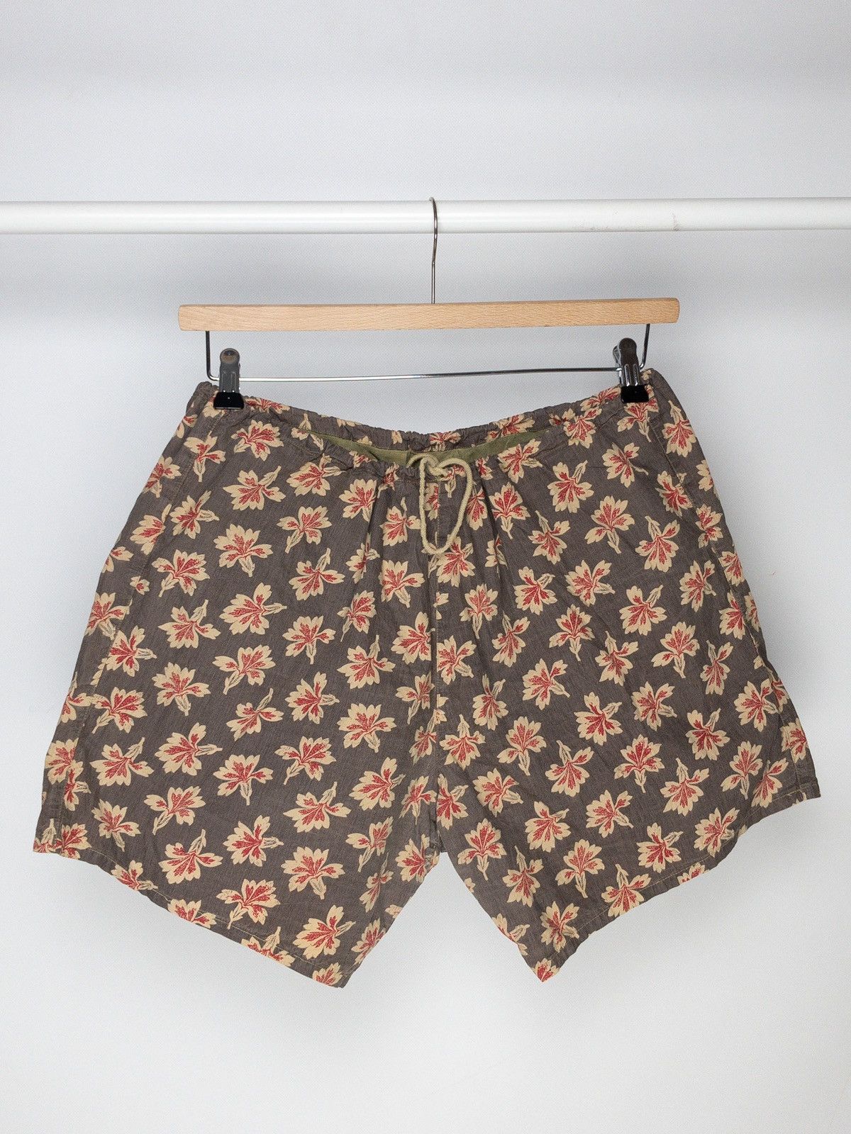 C.P. Company 90’s C.P. Company from Massimo Osti flowers printed shorts Size US 34 / EU 50 - 1 Thumbnail