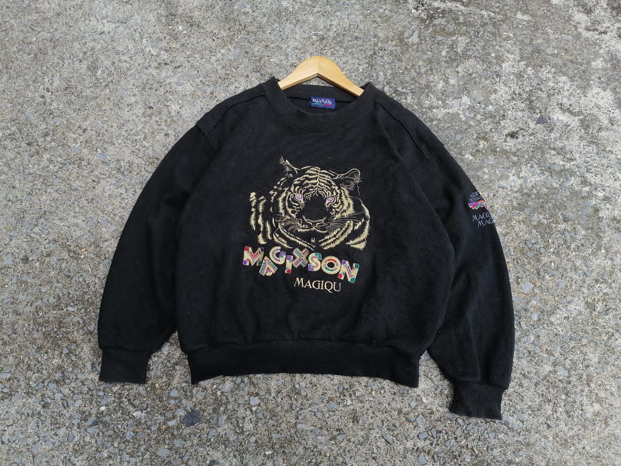 Designer Magixson Magiqu Embroidered Sweatshirt Size US M / EU 48-50 / 2 - 1 Thumbnail