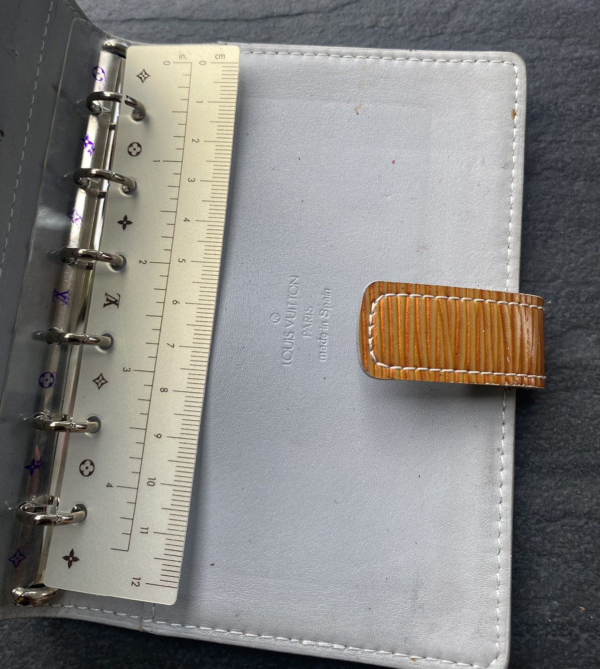 Louis Vuitton Authentic Vintage Epi Millennium Small Ring Agenda Size ONE SIZE - 13 Thumbnail