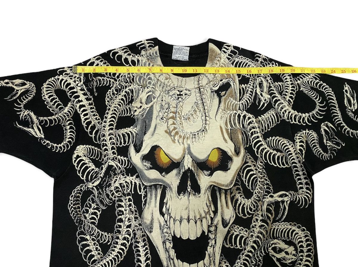 Liquid Blue Vintage 1993 Liquid Blue Madusa Skull All Over Print Tee Size US L / EU 52-54 / 3 - 6 Thumbnail