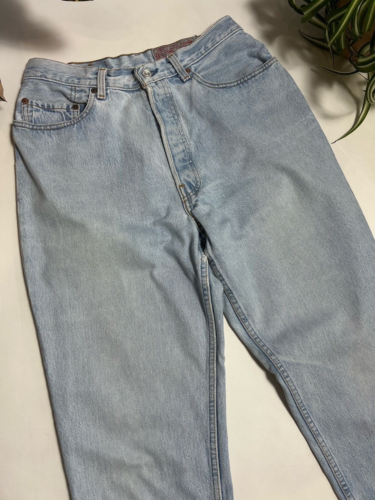 Levi's × Levi's Vintage Clothing Vintage Levis 501 90s baby blue jeans 32x32 straight Denim Size US 32 / EU 48 - 12 Thumbnail