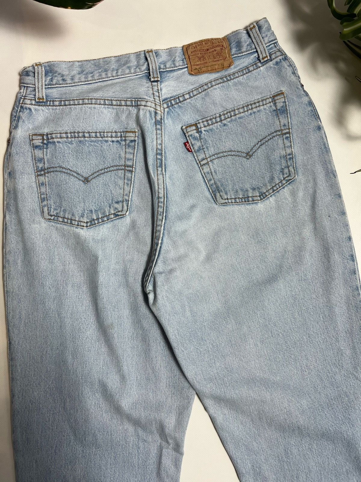 Levi's × Levi's Vintage Clothing Vintage Levis 501 90s baby blue jeans 32x32 straight Denim Size US 32 / EU 48 - 13 Thumbnail