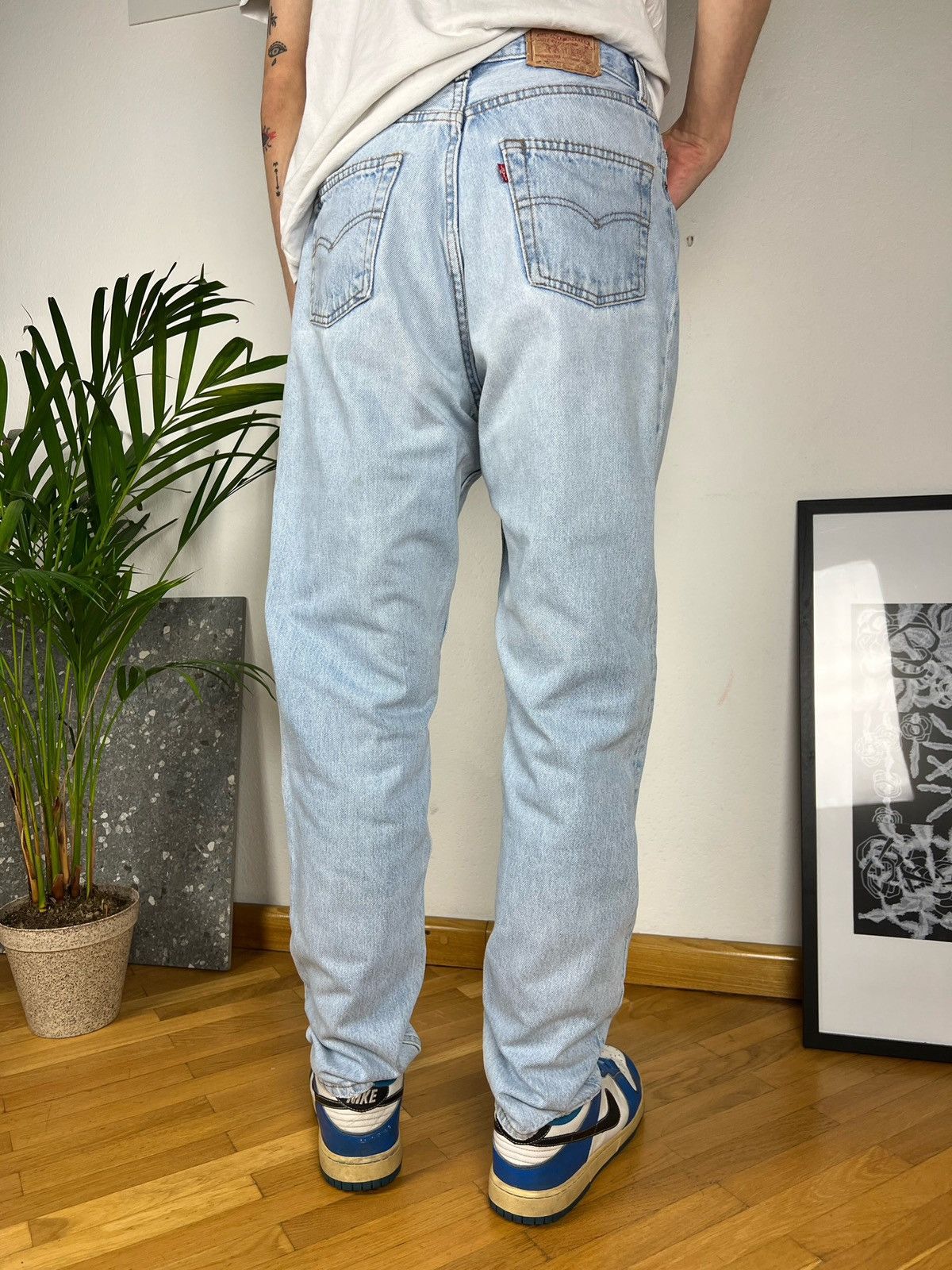 Levi's × Levi's Vintage Clothing Vintage Levis 501 90s baby blue jeans 32x32 straight Denim Size US 32 / EU 48 - 4 Thumbnail