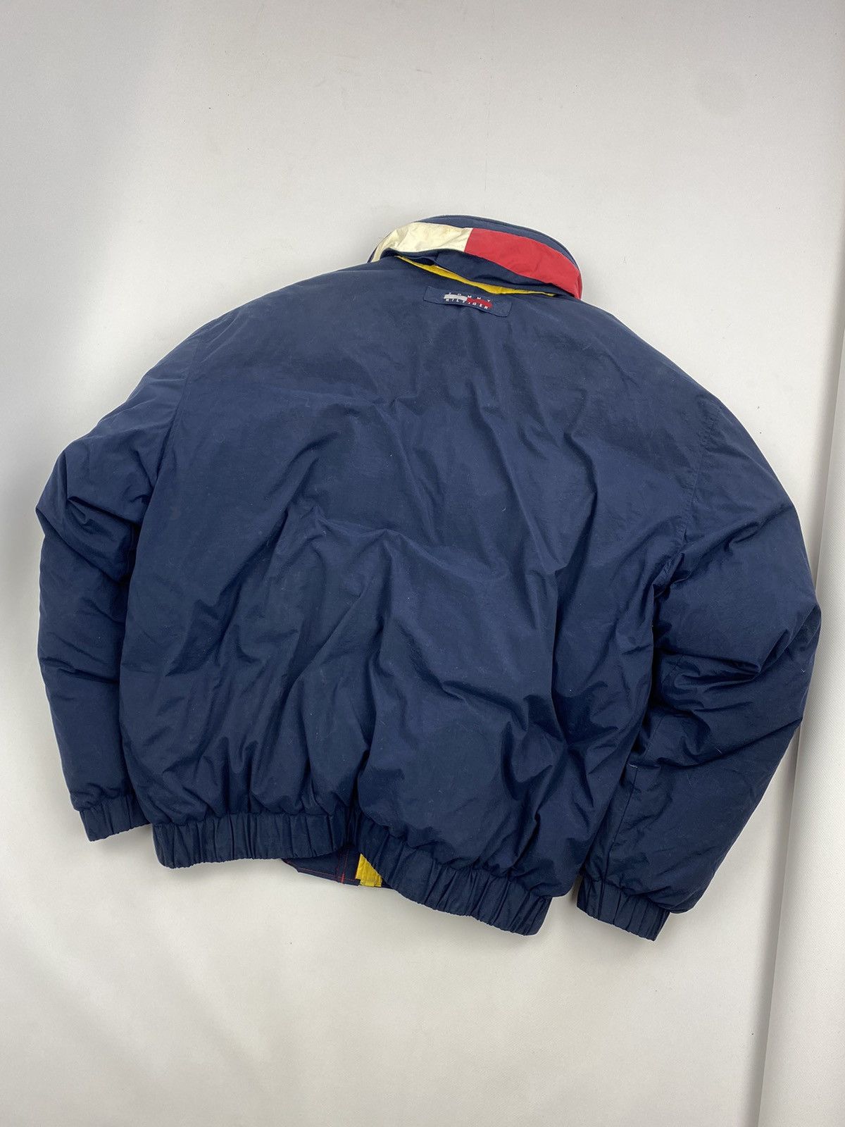 Tommy Hilfiger Vintage Tommy Hilfiger Puffer Jacket Size US L / EU 52-54 / 3 - 3 Thumbnail