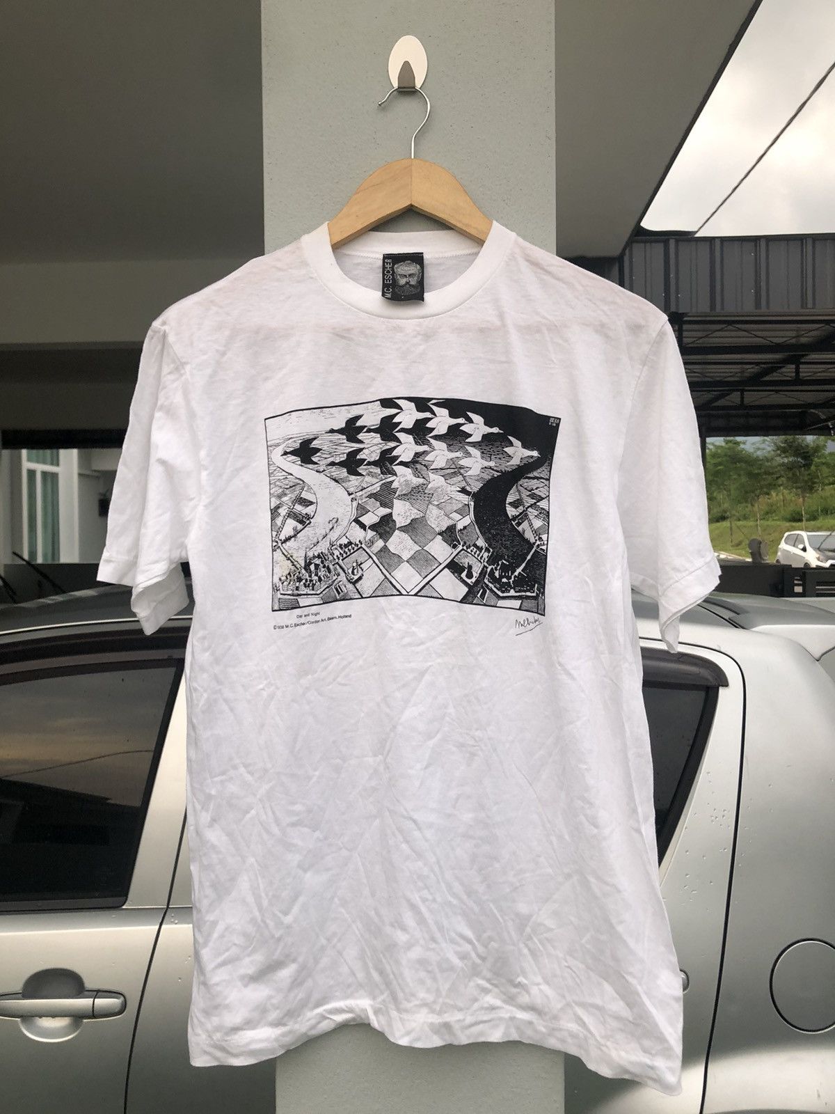 Vintage Vintage M.c Escher Art T-Shirts Size US M / EU 48-50 / 2 - 3 Thumbnail