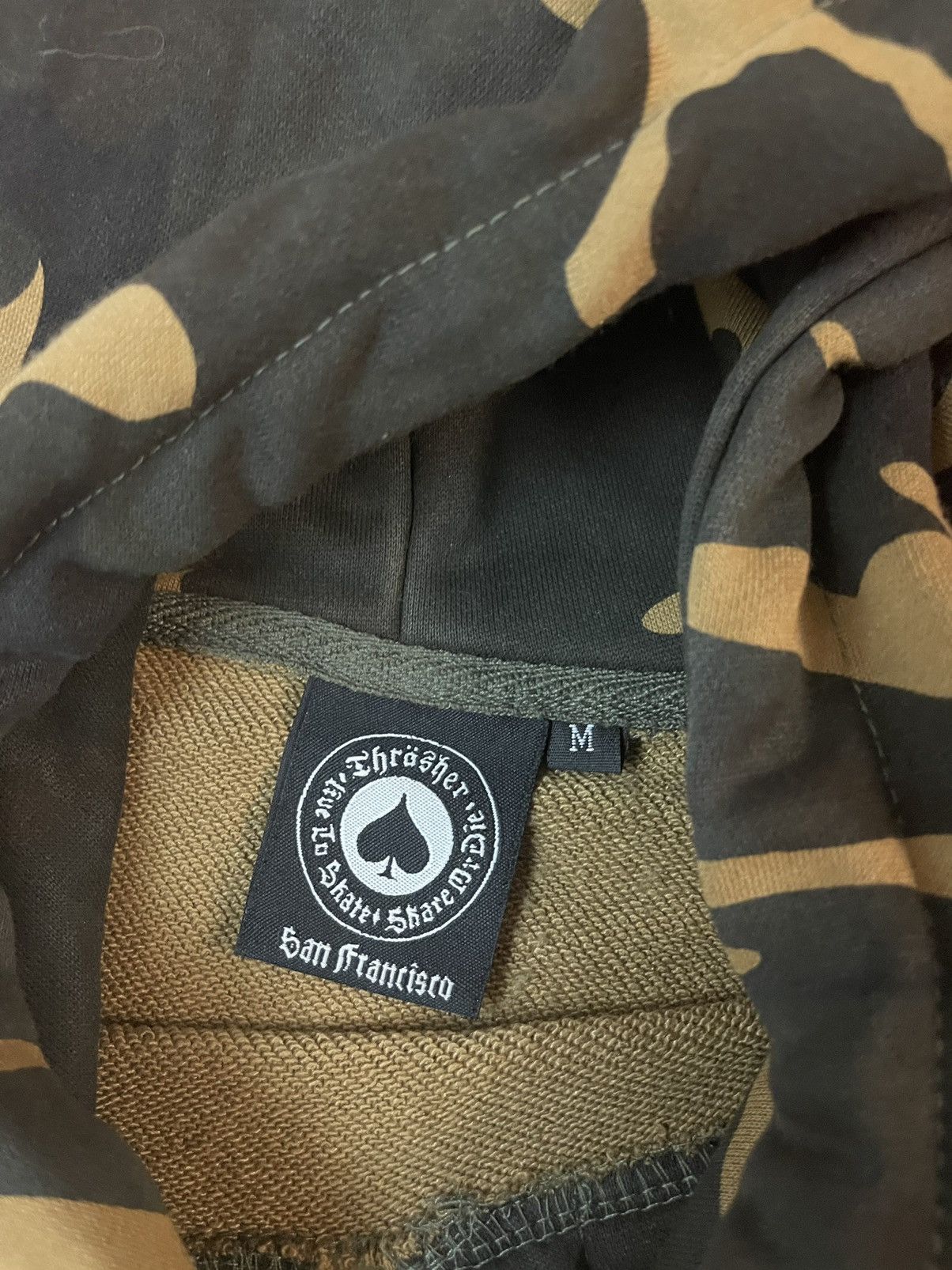 Thrasher × Vintage Thrasher magazine vintage Y2K skateboarding camo hoodie Size US M / EU 48-50 / 2 - 3 Thumbnail
