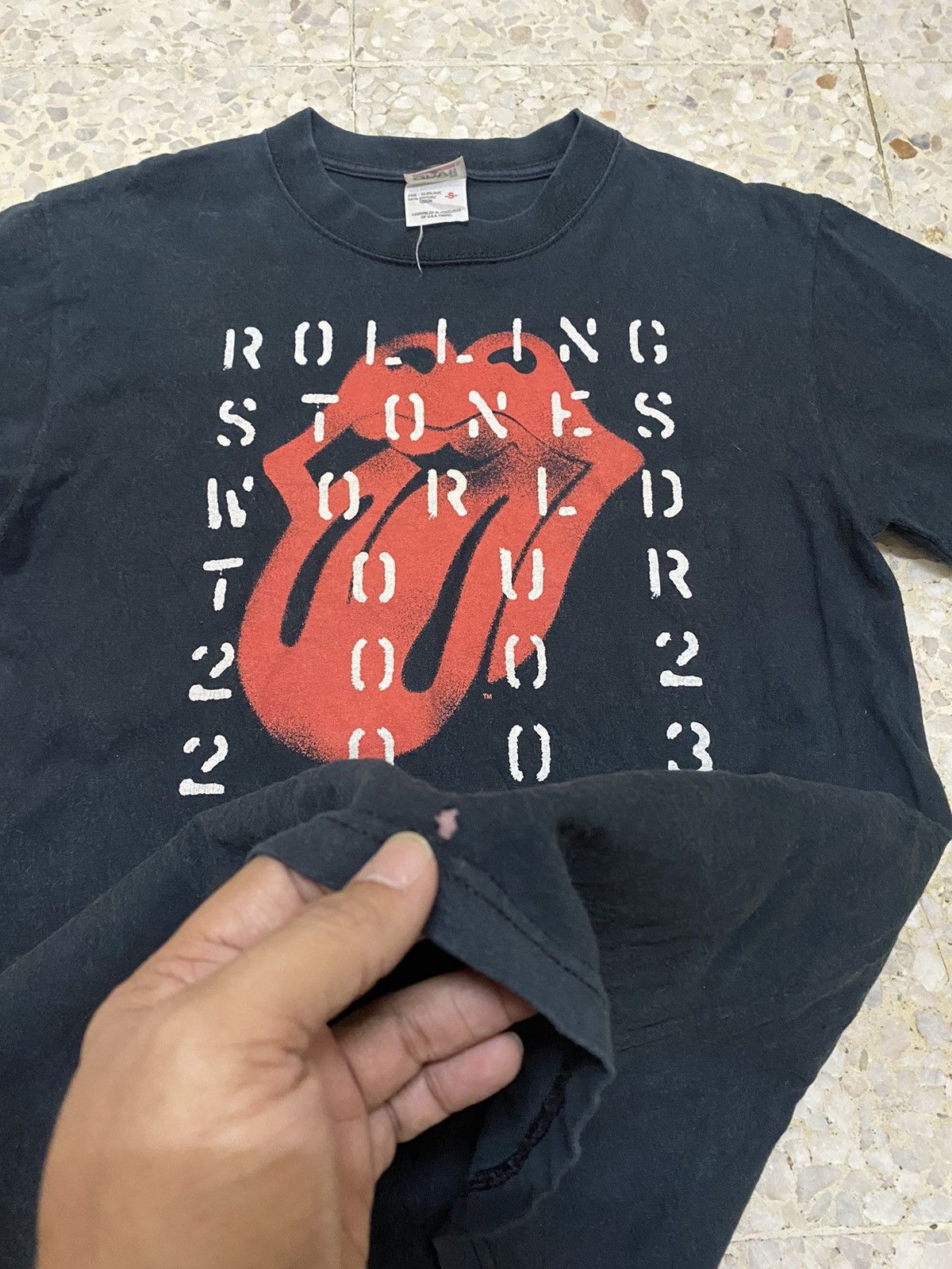 Band Tees Vintage Y2K Rolling stone World Tour 2002/2003 Promo Shirt Size US S / EU 44-46 / 1 - 5 Thumbnail