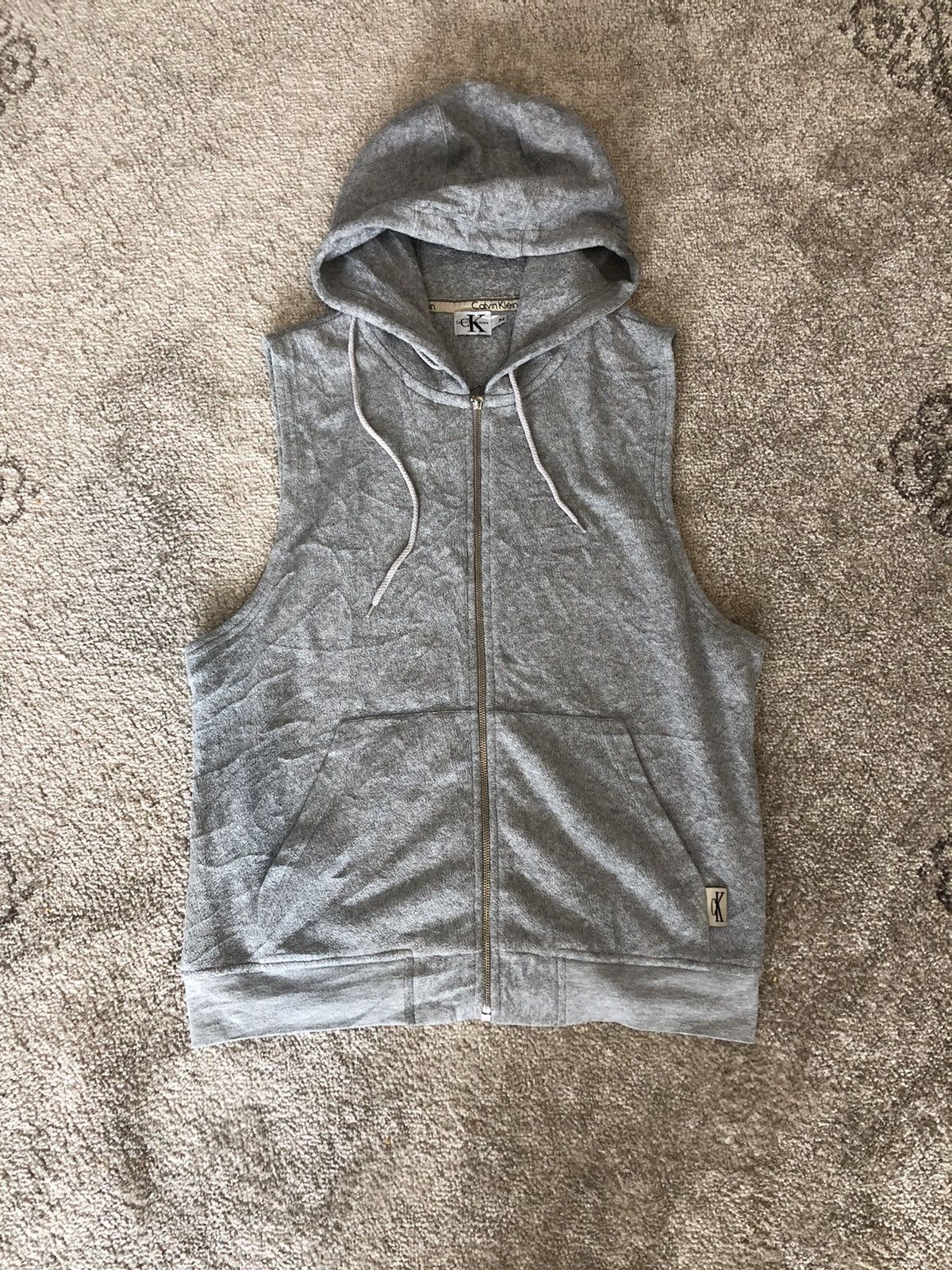 CALVIN KLEIN SLEEVELESS HOODIE