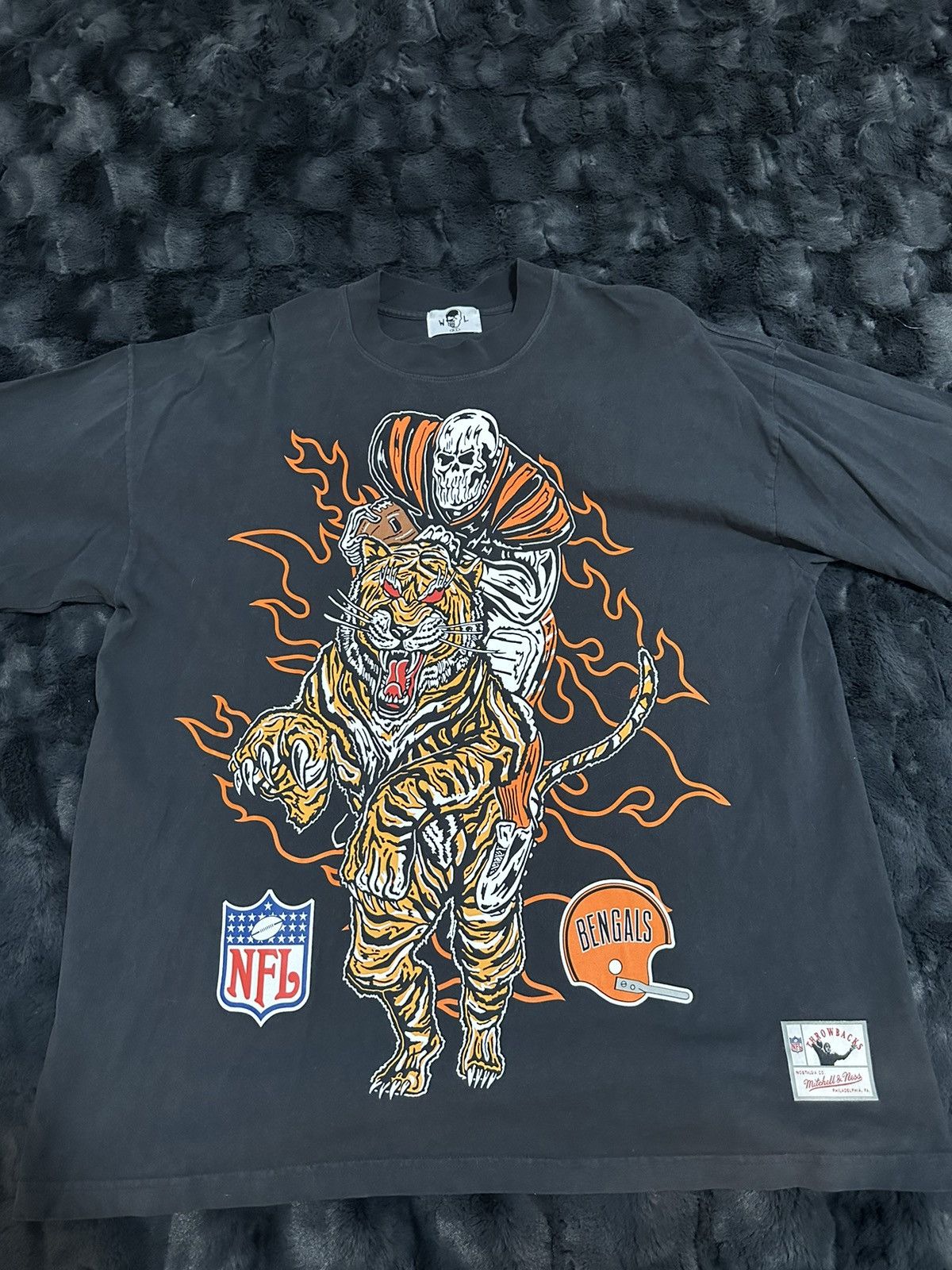 Warren Lotas Warren Lotas x Mitchell & Ness x NFL Bengals T-Shirt