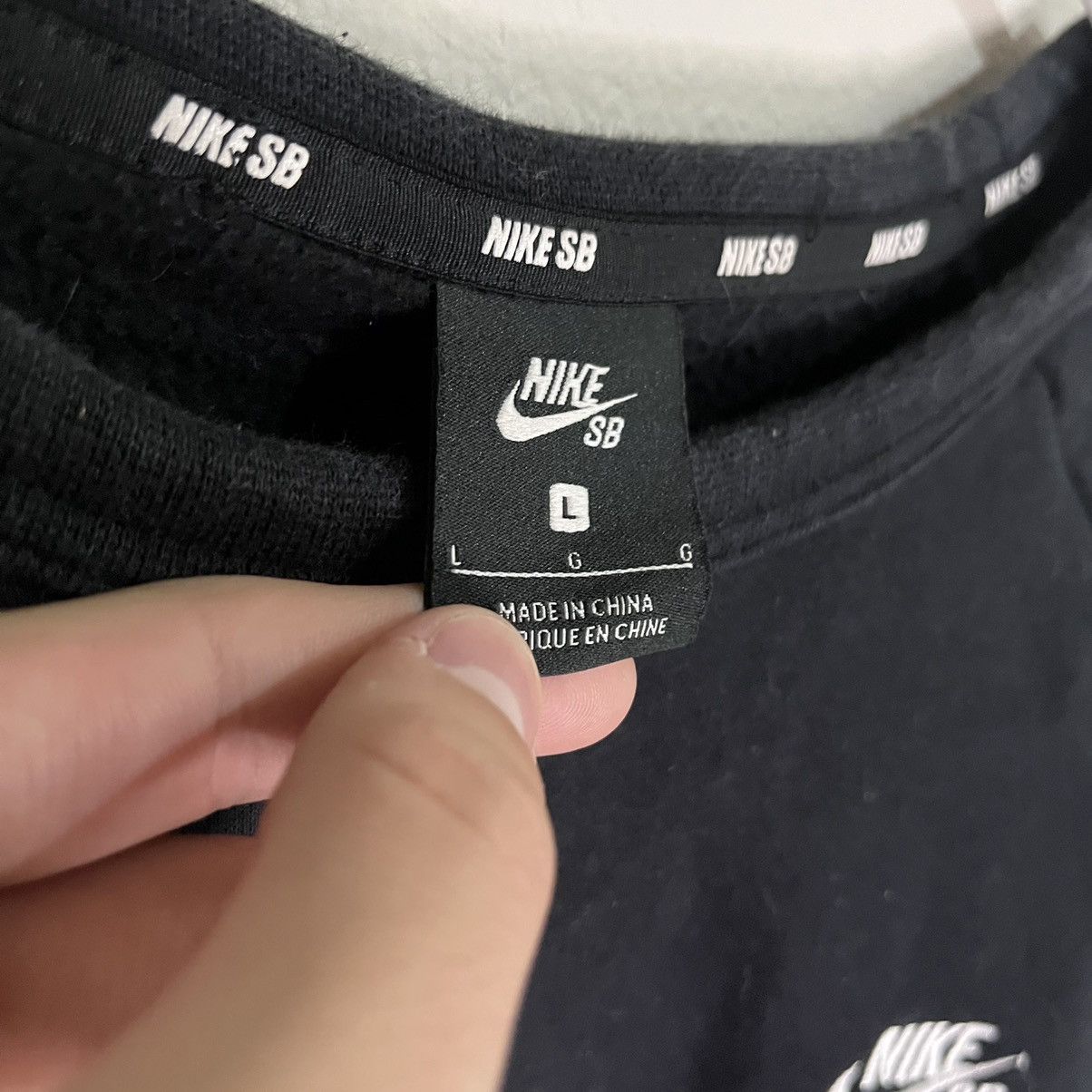 Nike 2000’s Nike SB Black Crewneck Sweatshirt Large Size US L / EU 52-54 / 3 - 2 Thumbnail