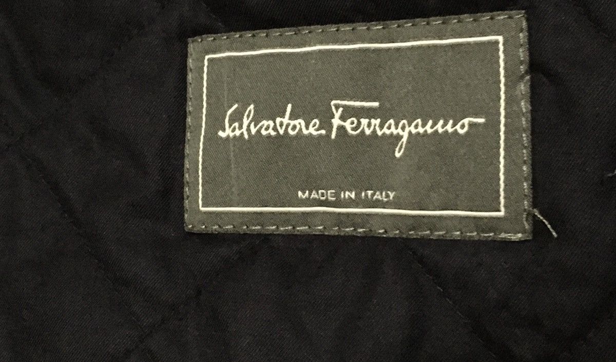 Designer × Salvatore Ferragamo Rare Design Vintage Salvatore Ferragamo Puffer Jacket 1990s Size US L / EU 52-54 / 3 - 9 Thumbnail