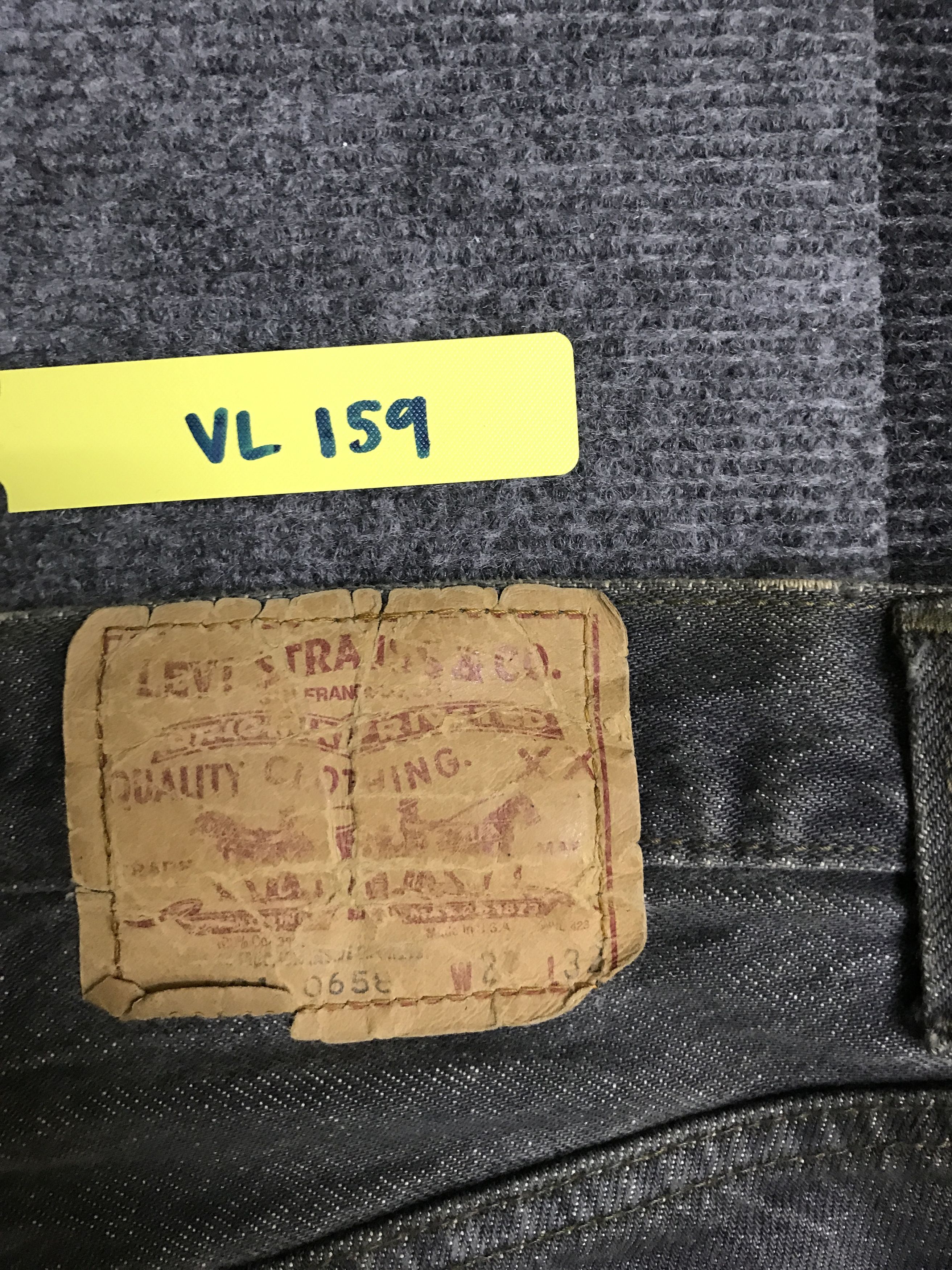 Levi's VL159- Vintage Levis 501 Dirty Black Wash Jeans Size US 27 - 18 Thumbnail