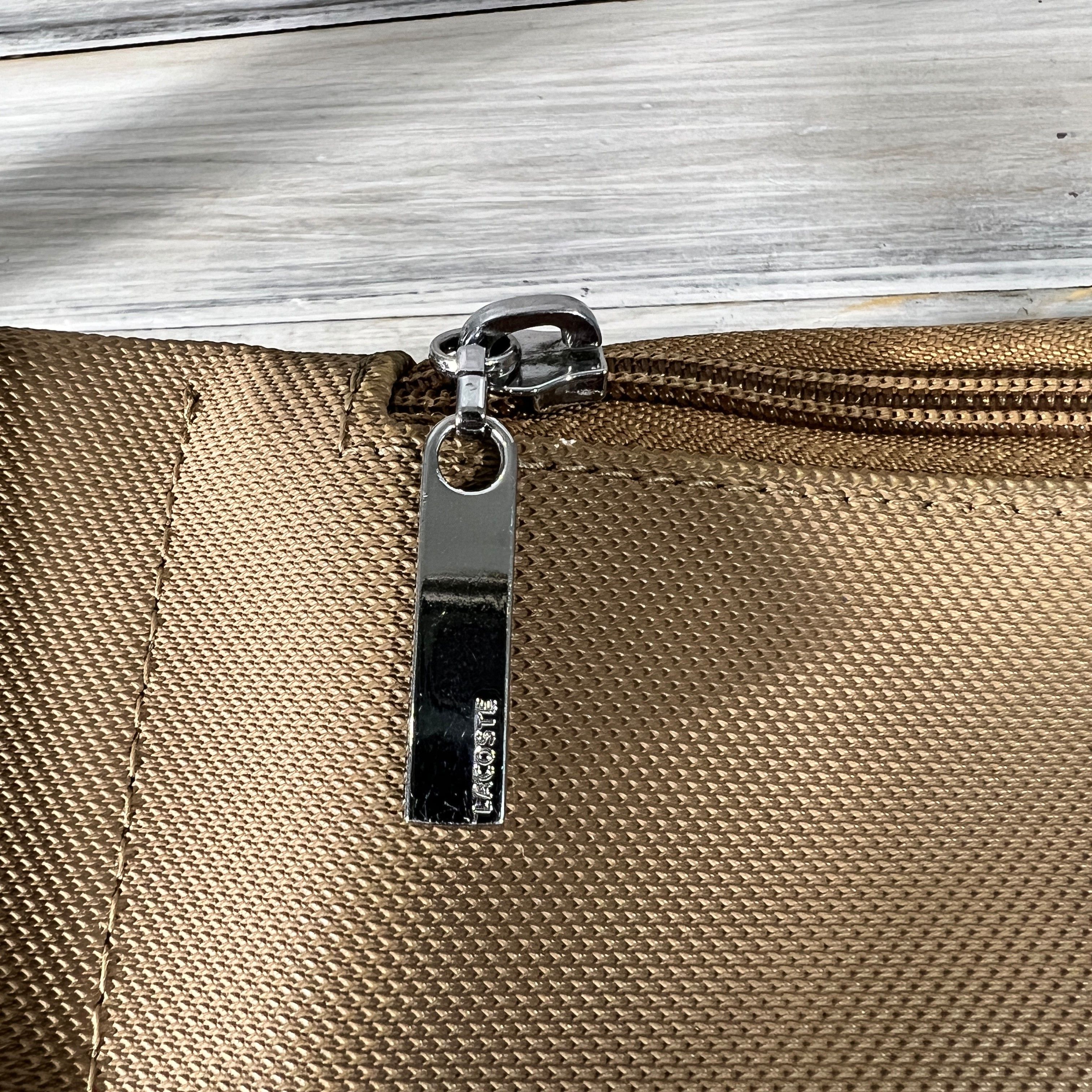Lacoste Lacoste PVC Unisex BeltBag Streetwear Sportswear Accessorieі Size ONE SIZE - 8 Thumbnail