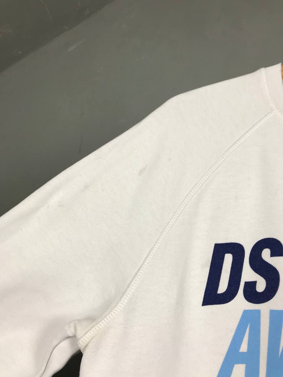 Dsquared2 Dsquared 2 luxury streetwear vintage sweatshirt Size US L / EU 52-54 / 3 - 11 Thumbnail