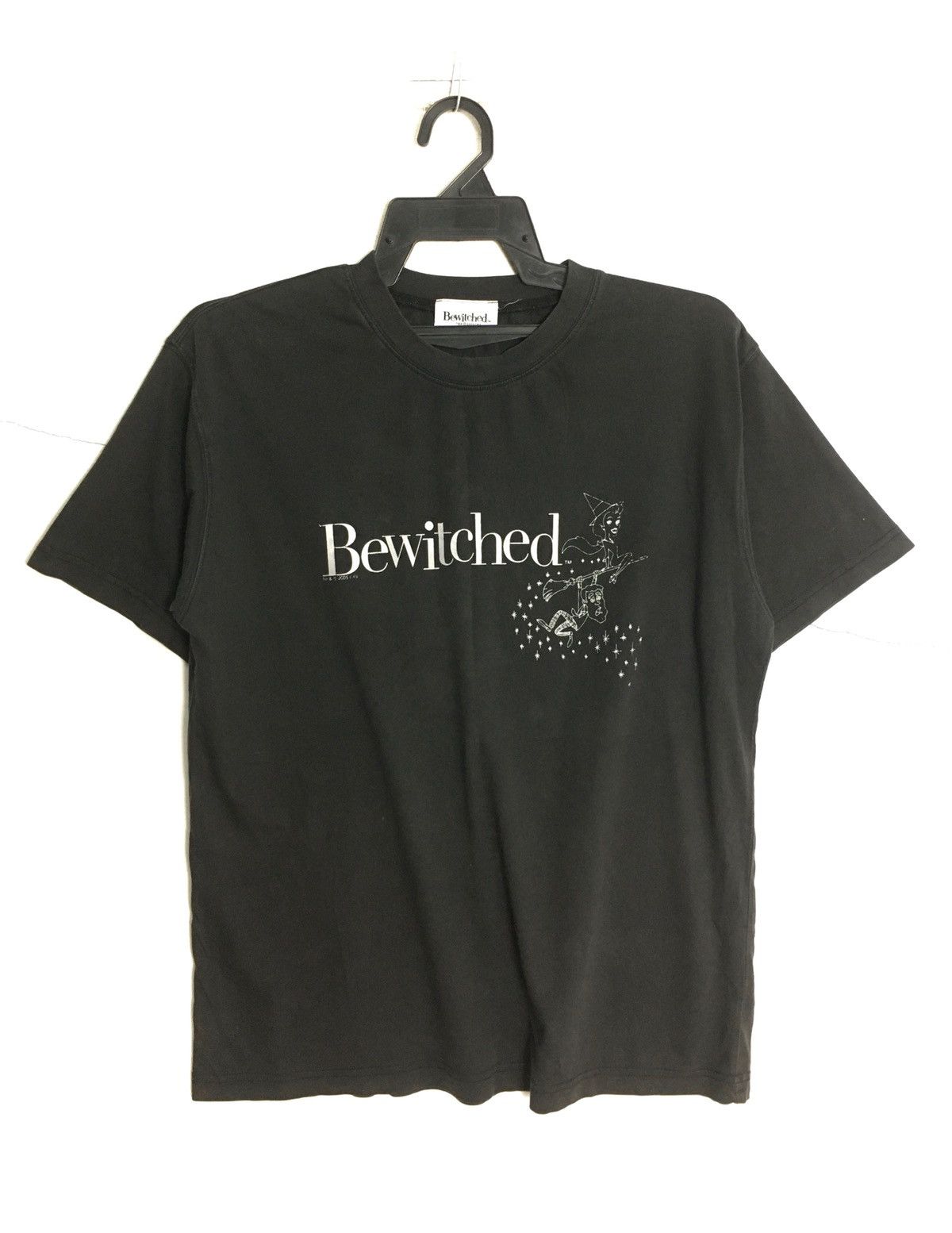 Vintage Vintage 2005 Bewitched Size US M / EU 48-50 / 2 - 1 Thumbnail