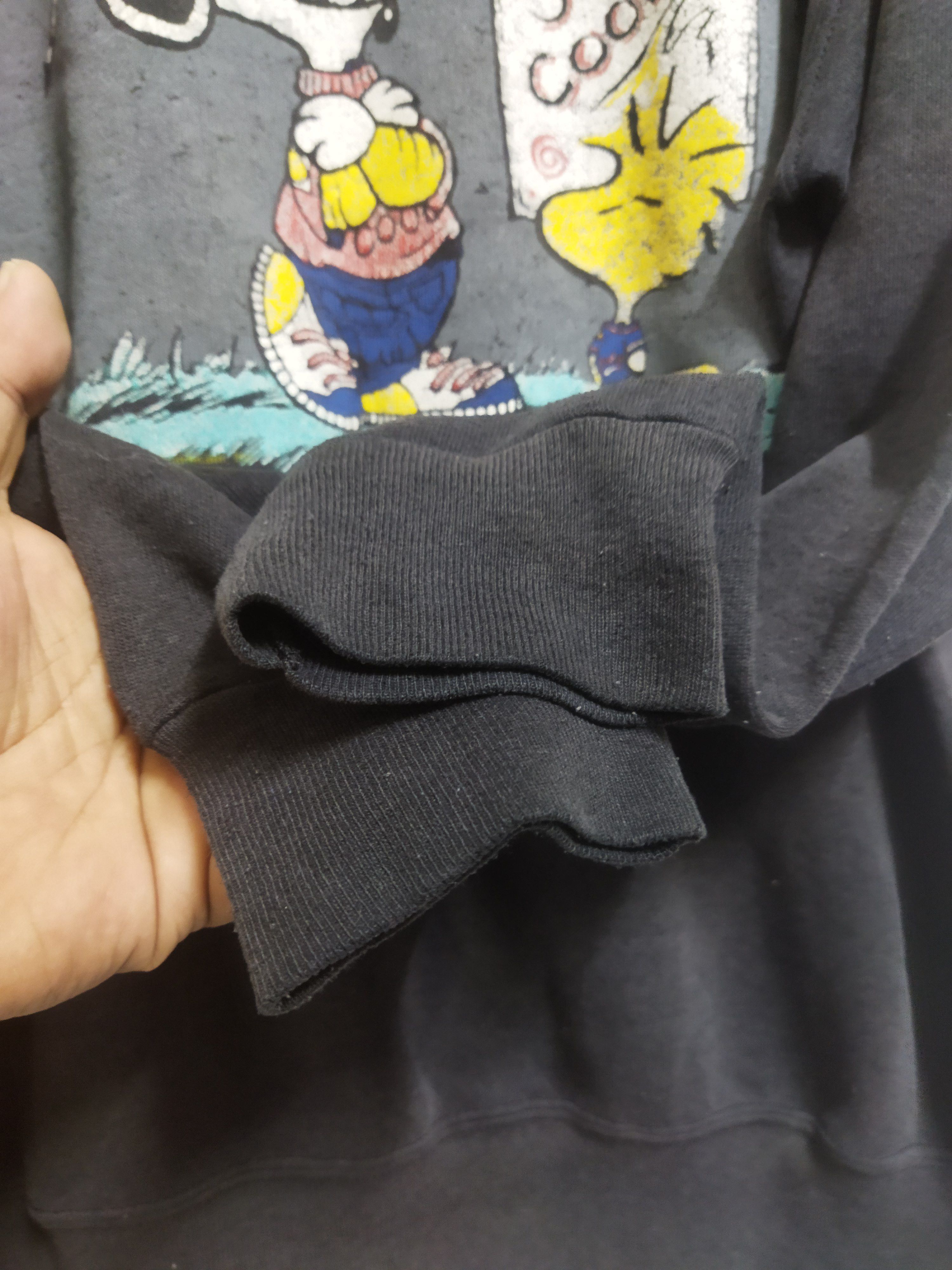 Peanuts Vintage joe cool tultex sweatshirt sun faded Size US L / EU 52-54 / 3 - 4 Thumbnail