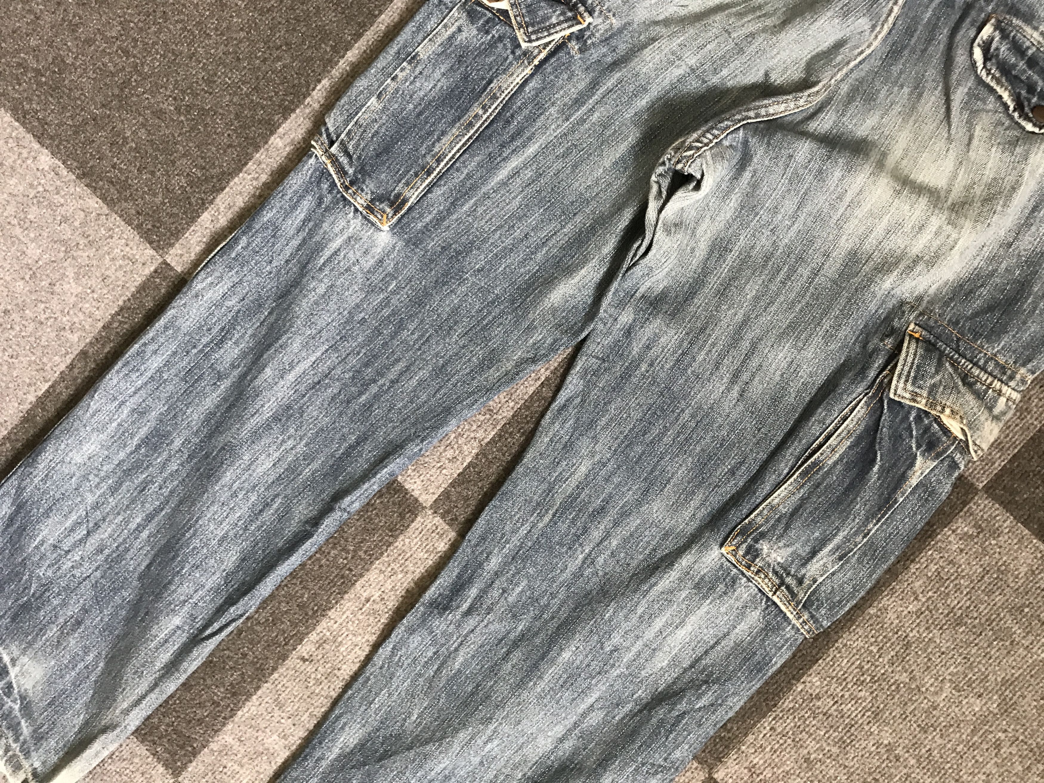 Global Work CP193 GLOBAL WORK Japan Faded Cargo Jeans Size US 35 - 13 Thumbnail