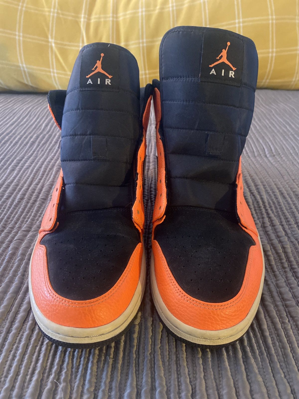 Jordan Brand Jordan 1 Mid Orange Size US 13 / EU 46 - 3 Thumbnail